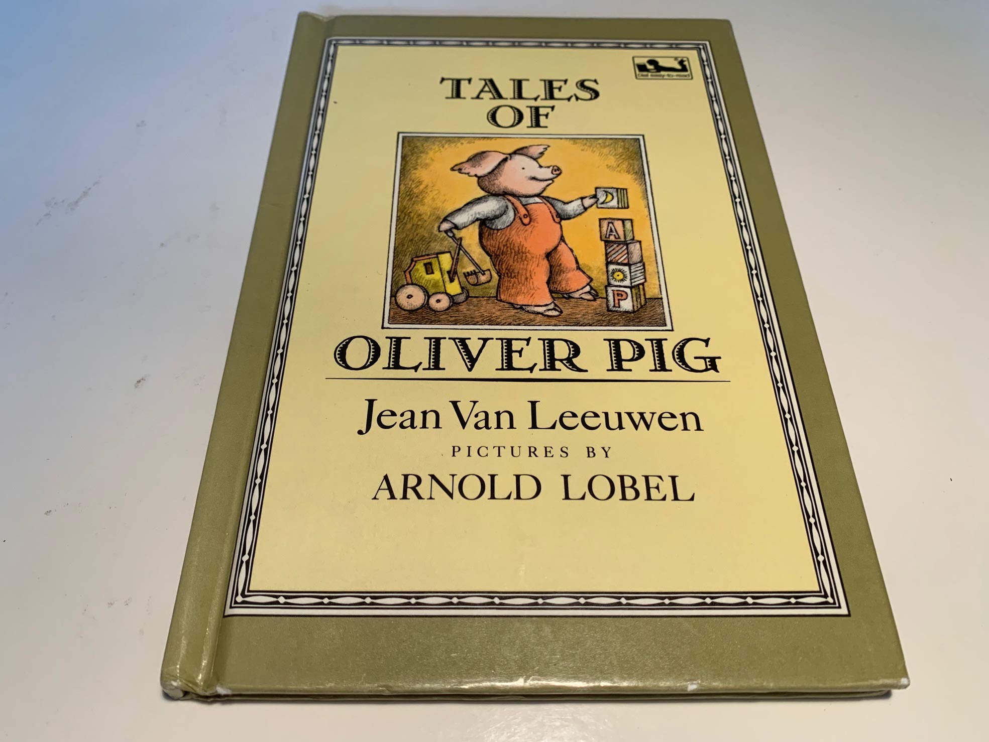 Tales of Oliver Pig (Dial Easy-to-read) Novels & Short Stories