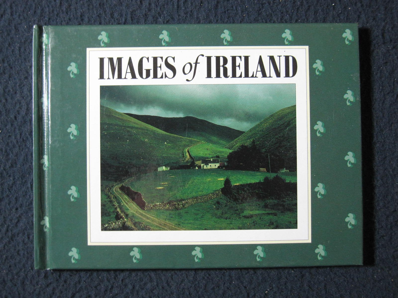Images of Ireland: A Book to Keep and 15 Different Cards to Send (Chronicle Giftworks Series) Photography