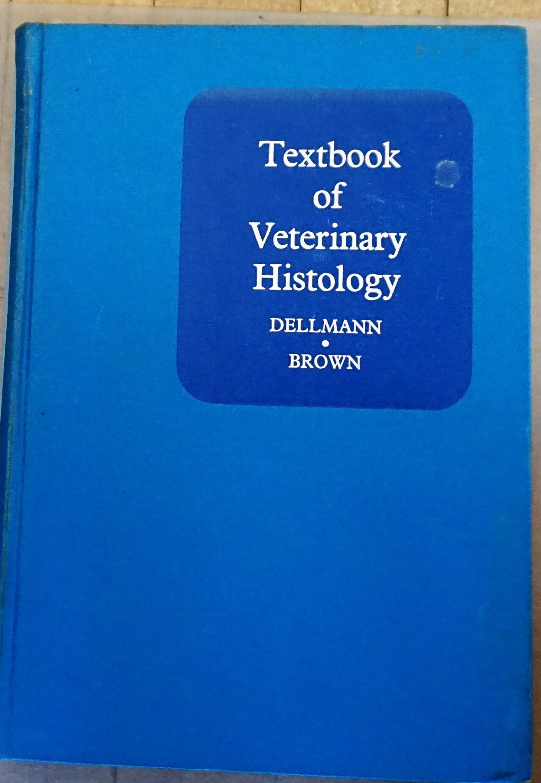 Textbook of veterinary histology Books