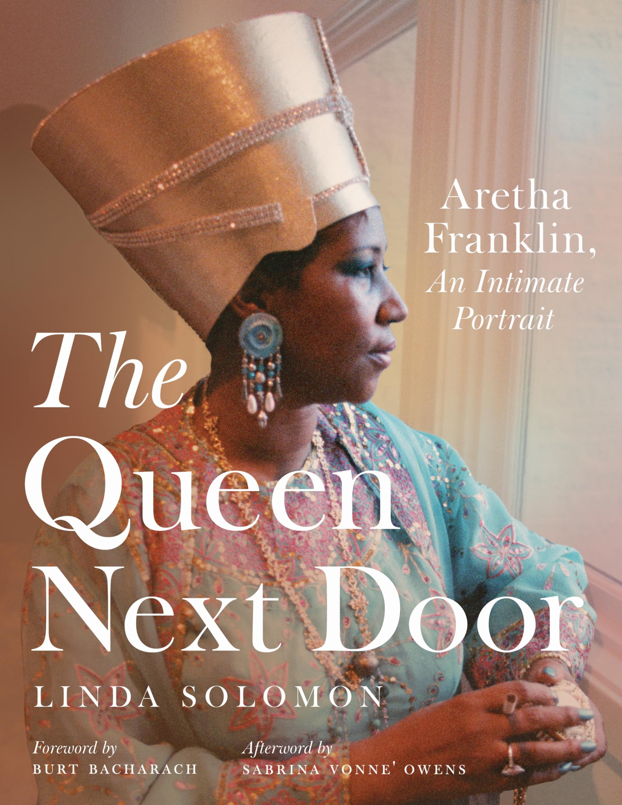 The Queen Next Door: Aretha Franklin, An Intimate Portrait (Painted Turtle) Art & Literature