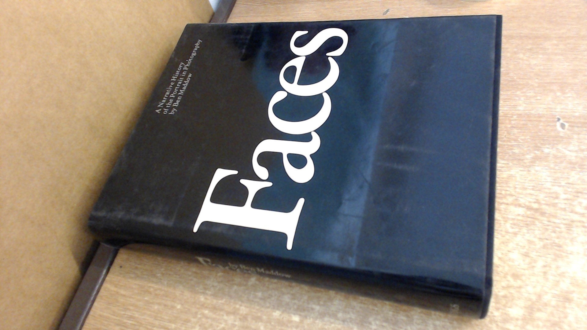 Faces: A Narrative History of the Portrait in Photography Photography