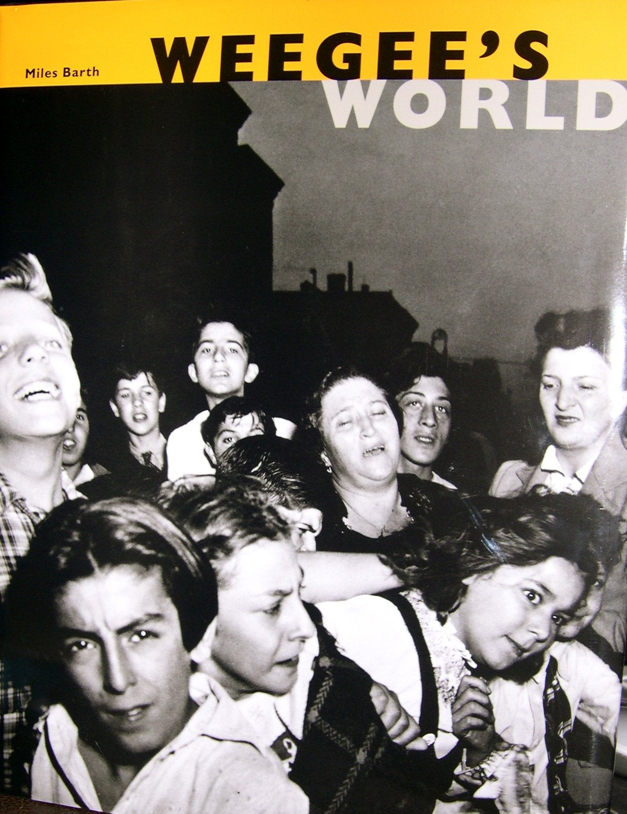 Weegee's World: Photographs. In conjunction with the exhibition at the International Center of Photography, New York (21.11.1997 - 22.2.1998). Essays by Alain Bargala and Ellen Handy Travel Books