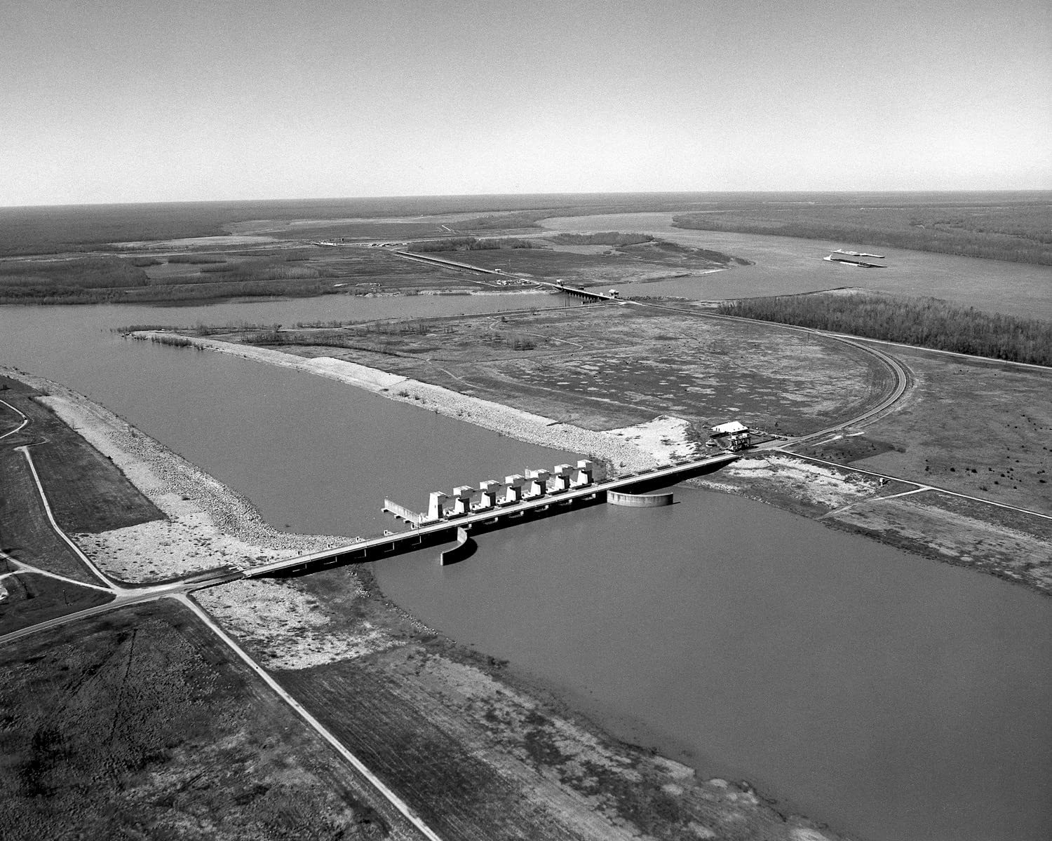 Rivers by Design: State Power and the Origins of U.S. Flood Control Social Sciences