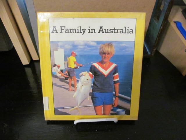 A Family in Australia (Families the World over) Books