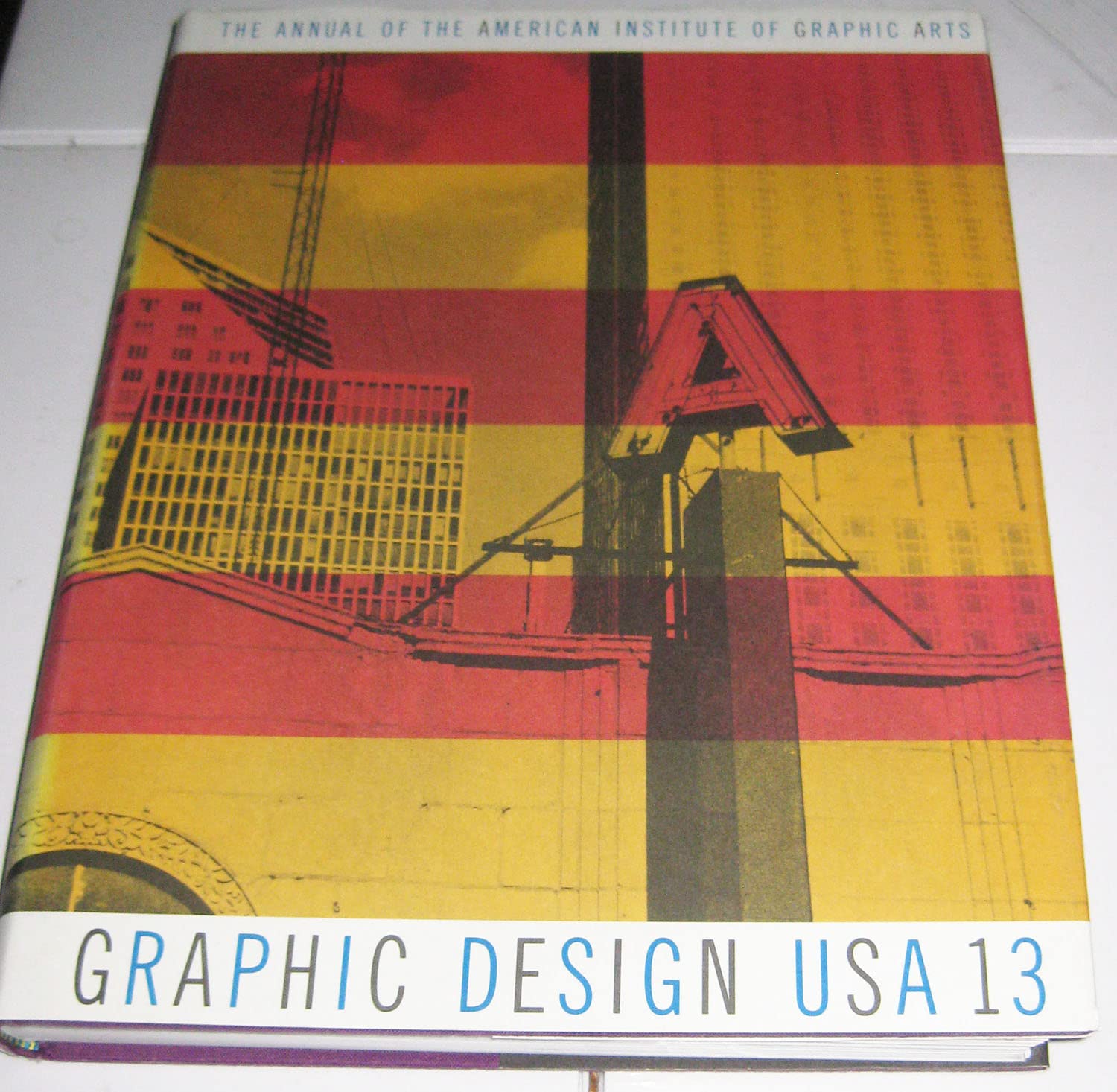 Aiga Graphic Design USA (365: AIGA YEAR IN DESIGN) Film, Art & Culture