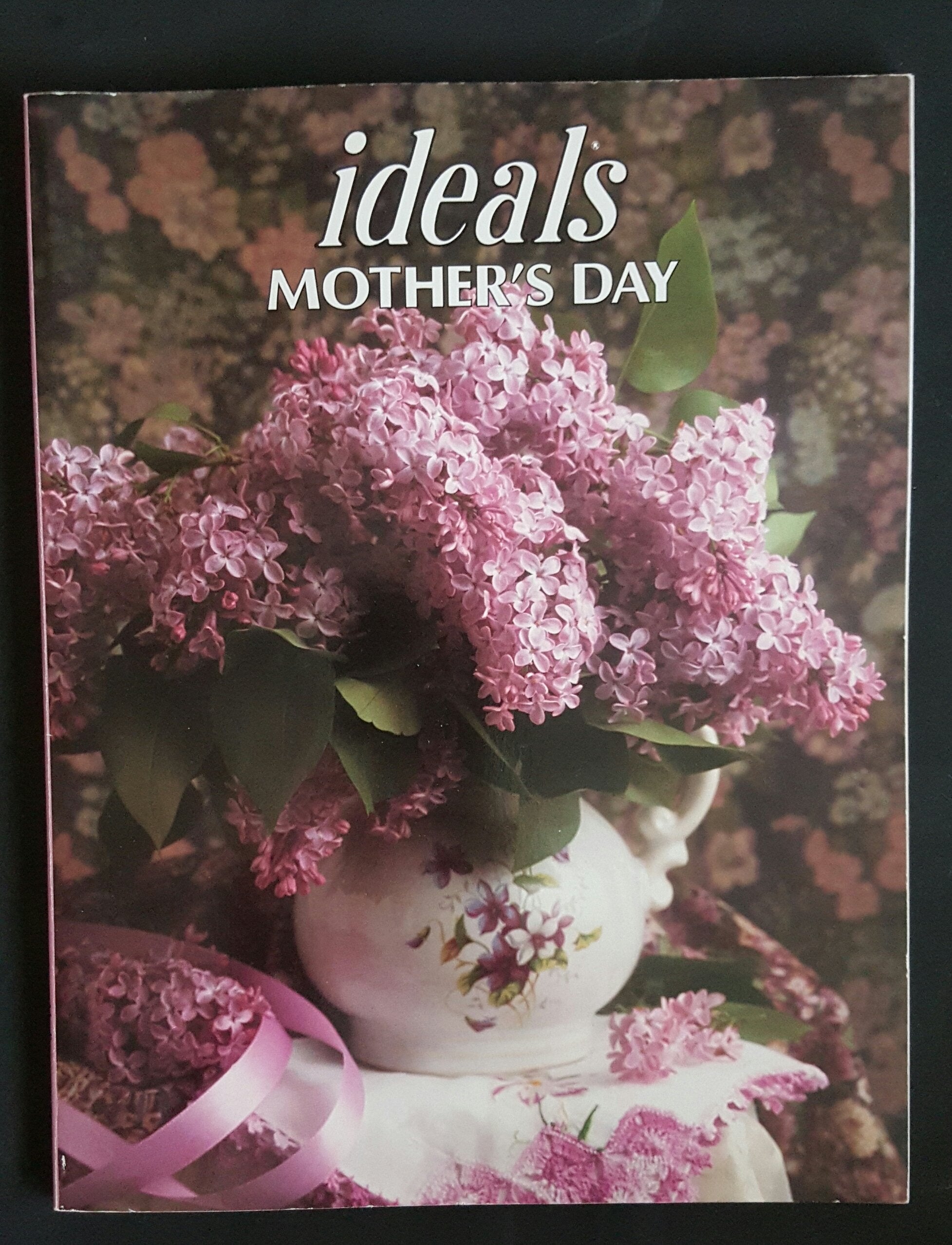 Mother's Day 1995 Ideals Parents & Children