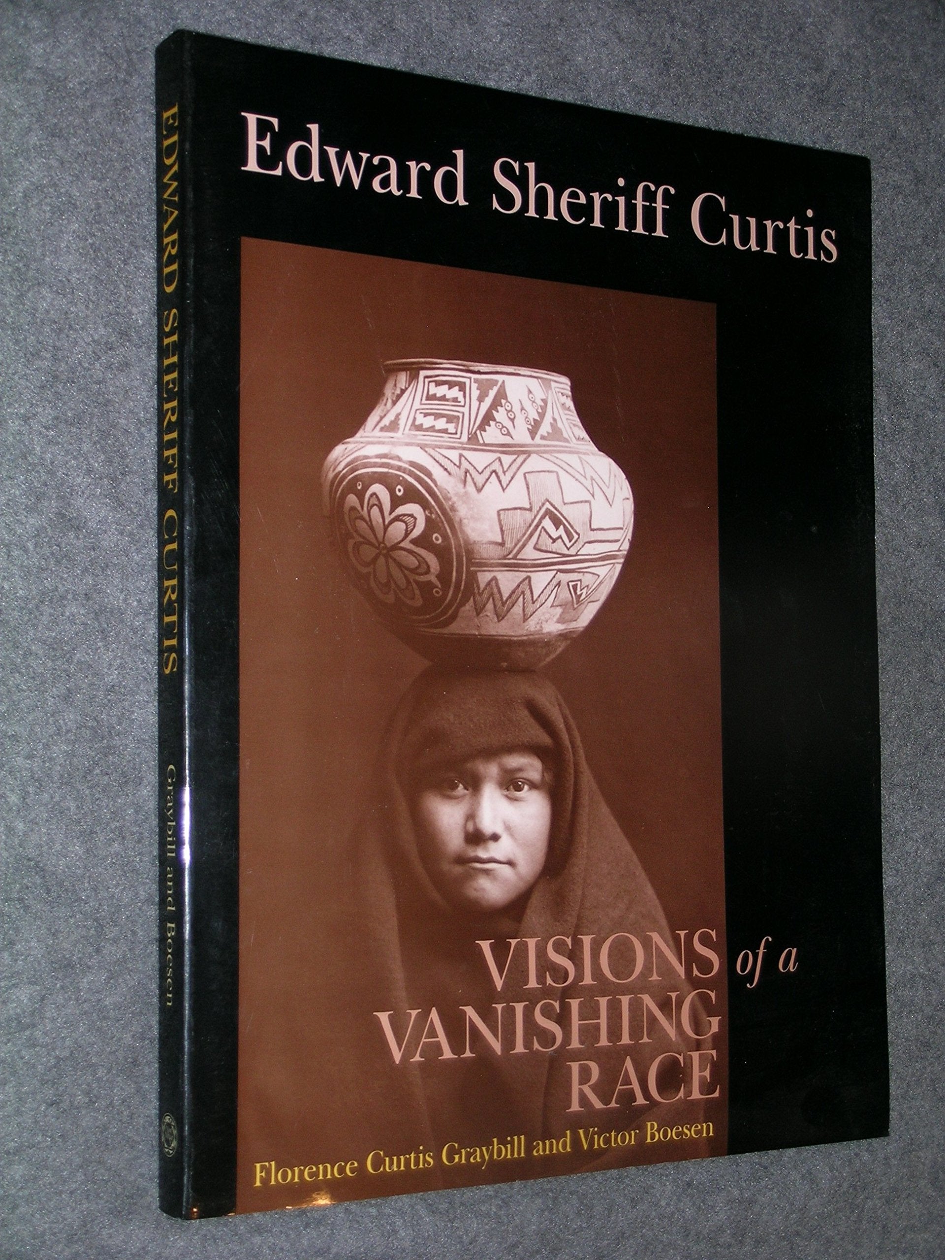 Edward Sheriff Curtis: Visions of a Vanishing Race Books