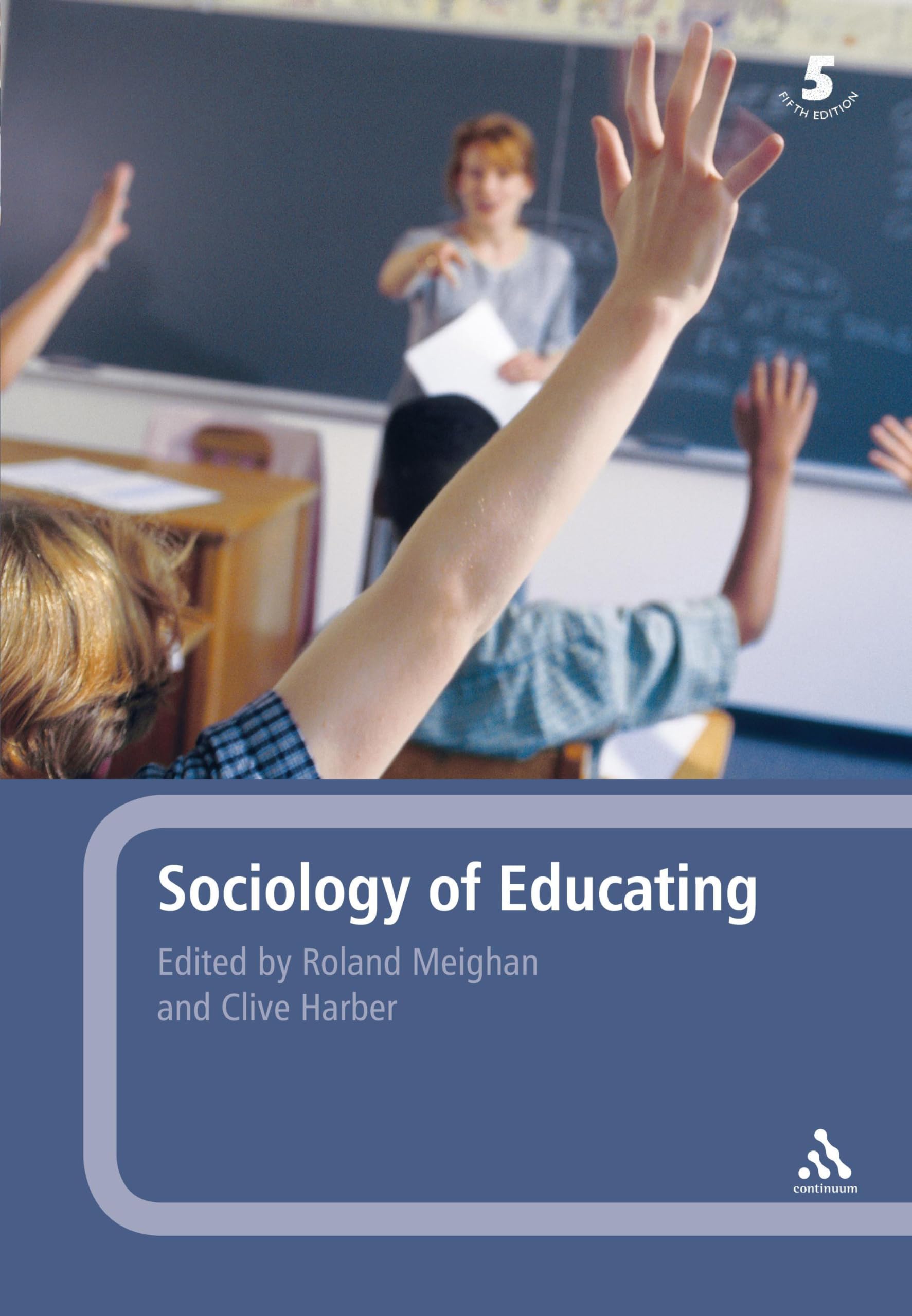 A Sociology of Educating Social Sciences