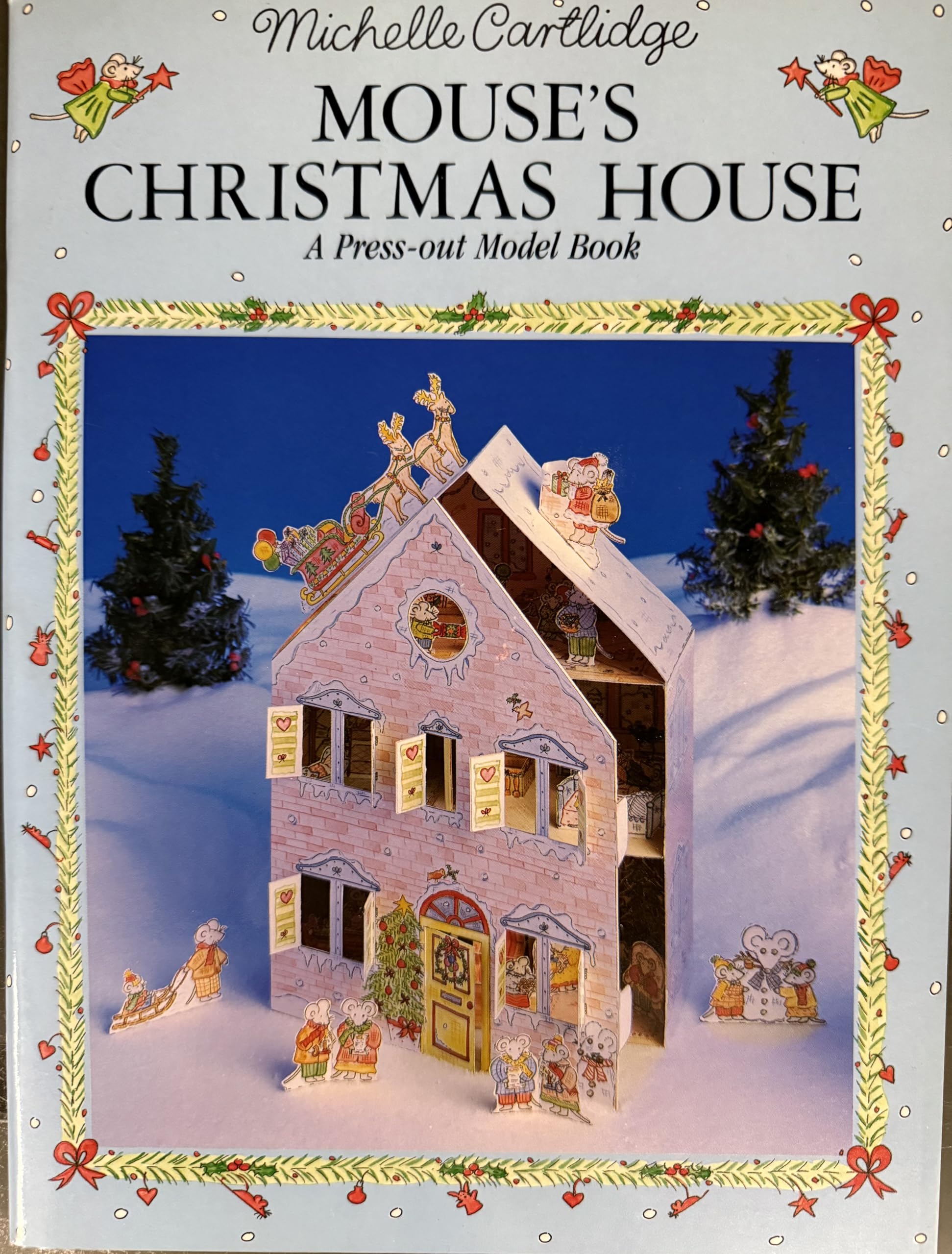 Mouse's Christmas House: A Story/Activity Book Books