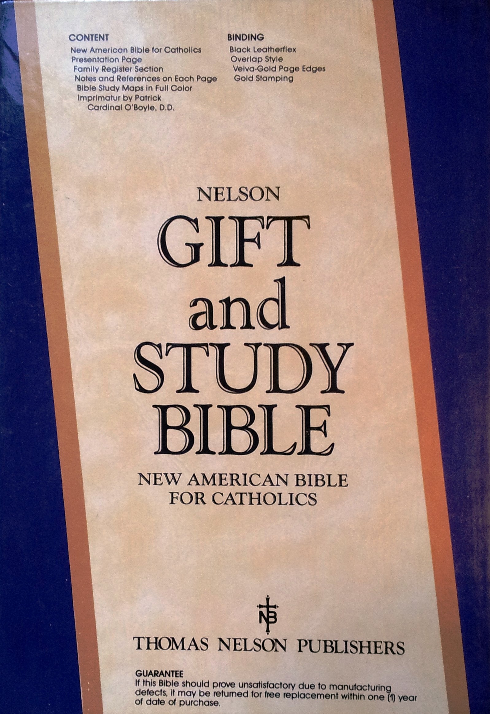Holy Bible: New American, No. 9053, Gift and Study Bible, Black Leatherflex Religion & Esotericism