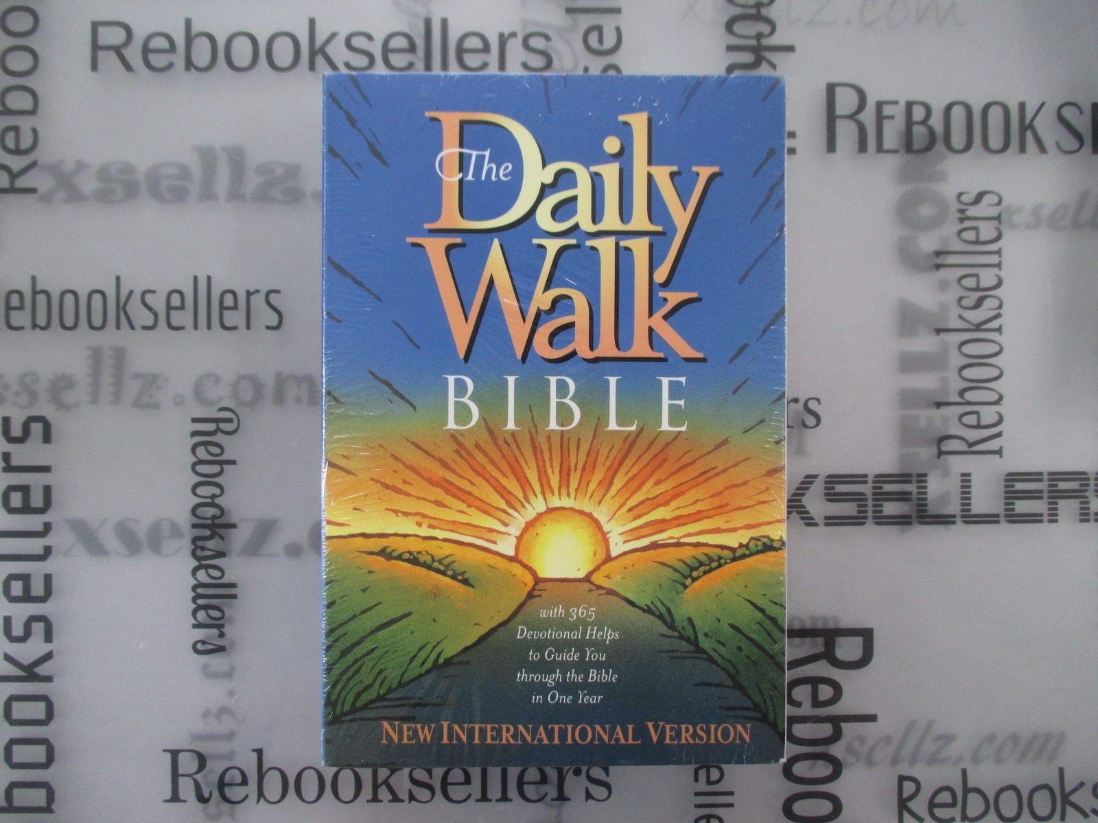 The Daily Walk Bible: New International Version Religion & Esotericism