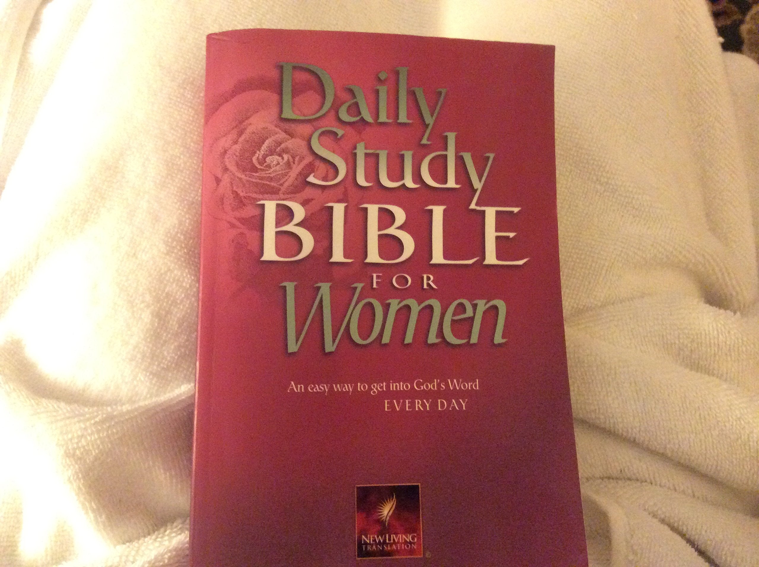 Daily Study Bible for Women: New Living Translation Books