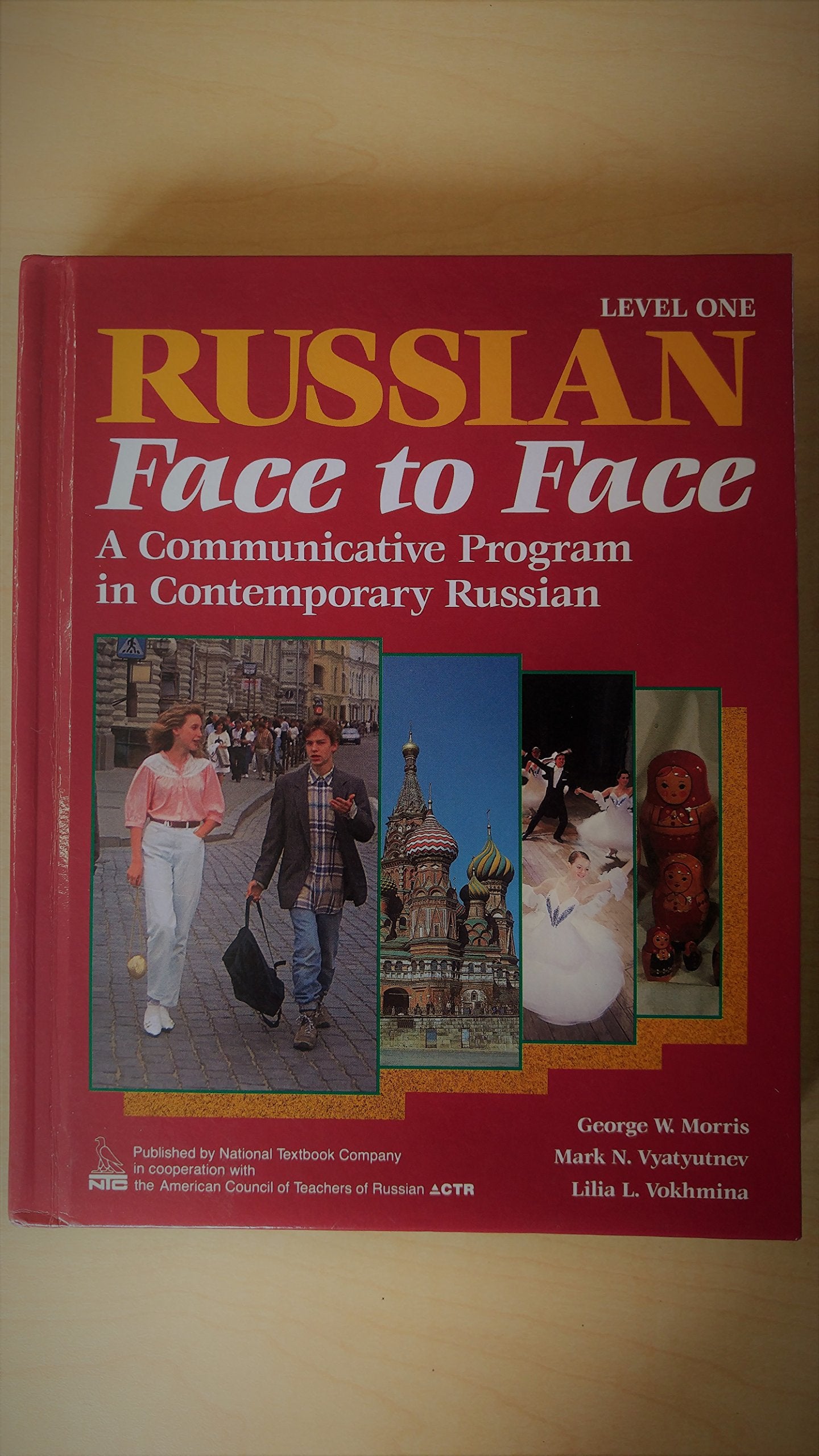 Russian: Face to Face : Beginning (RUSIAN: FACE TO FACE) Foreign Languages ​​& Dictionaries