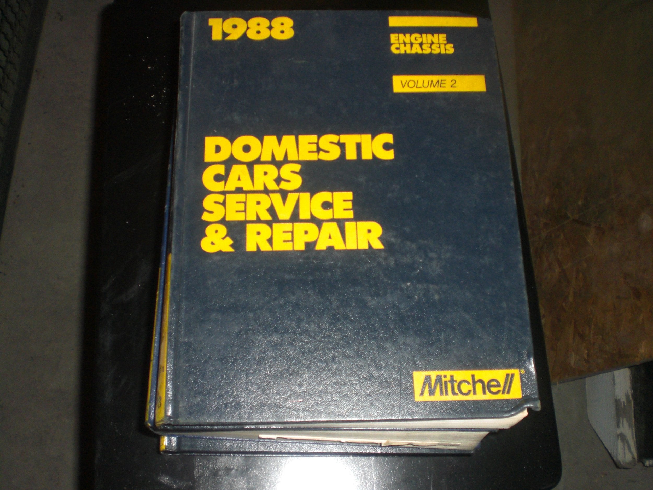 1988 DOMESTIC CARS SERVICE & REPAIR by Mitchell Books