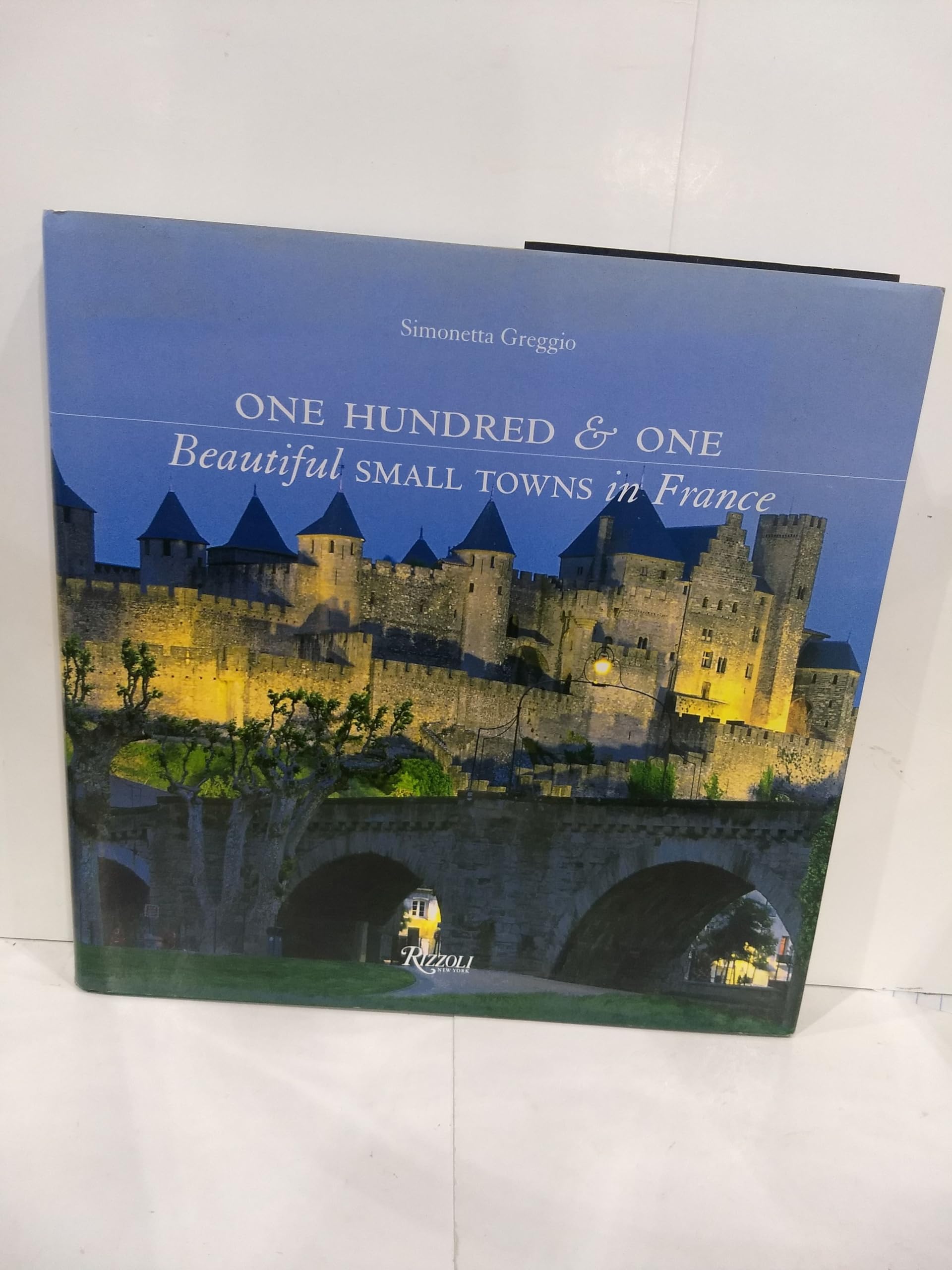 101 Beautiful Small Towns in France Leisure, Home & Garden
