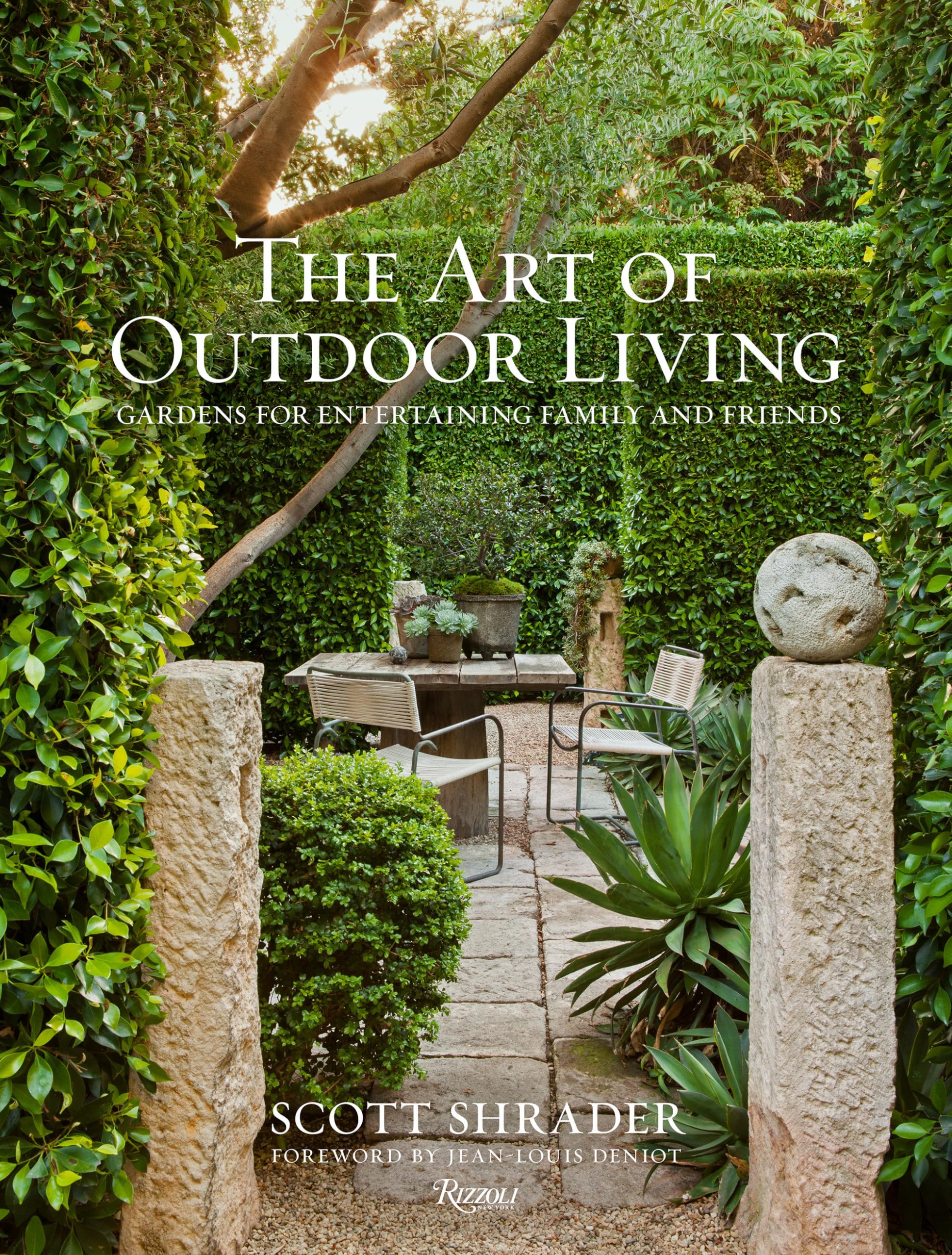 The Art of Outdoor Living: Gardens for Entertaining Family and Friends Architecture