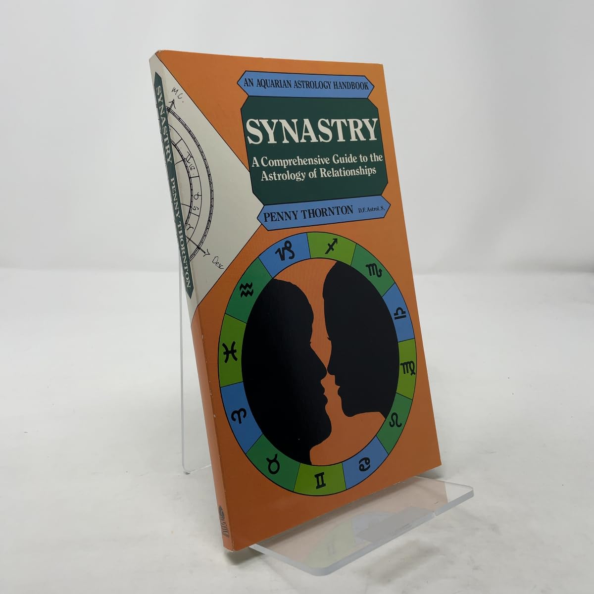 Synastry: A Comprehensive Guide to the Astrology of Relationships (Astrology Handbooks) Parents & Children
