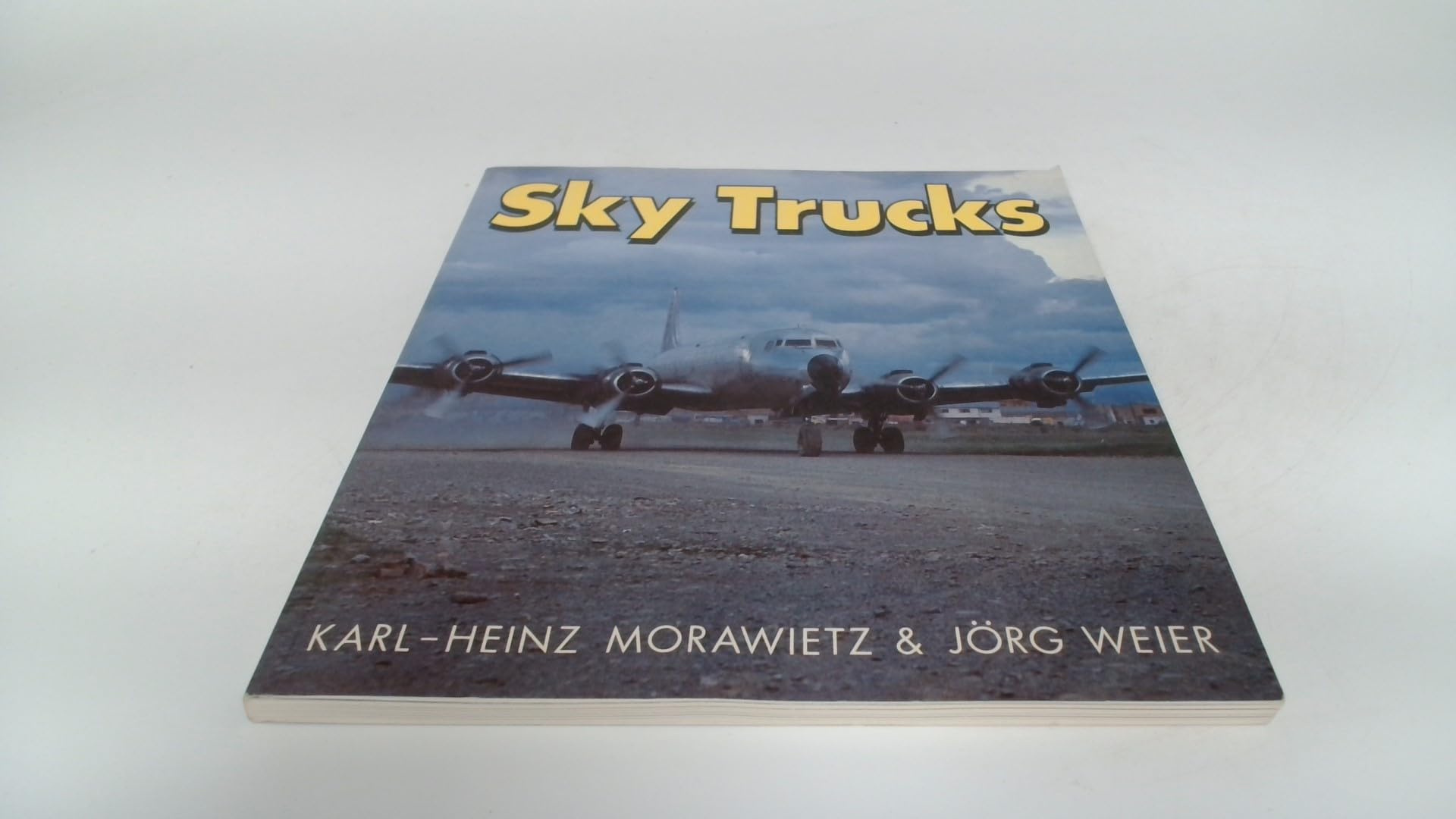 Sky Trucks (Osprey Colour Library) Business & Technology Books