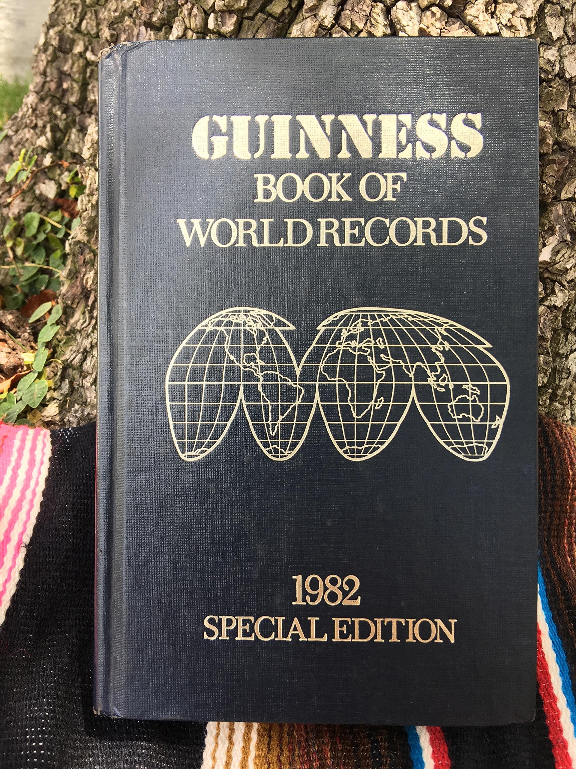 Guinness Book of Records 1982 Books