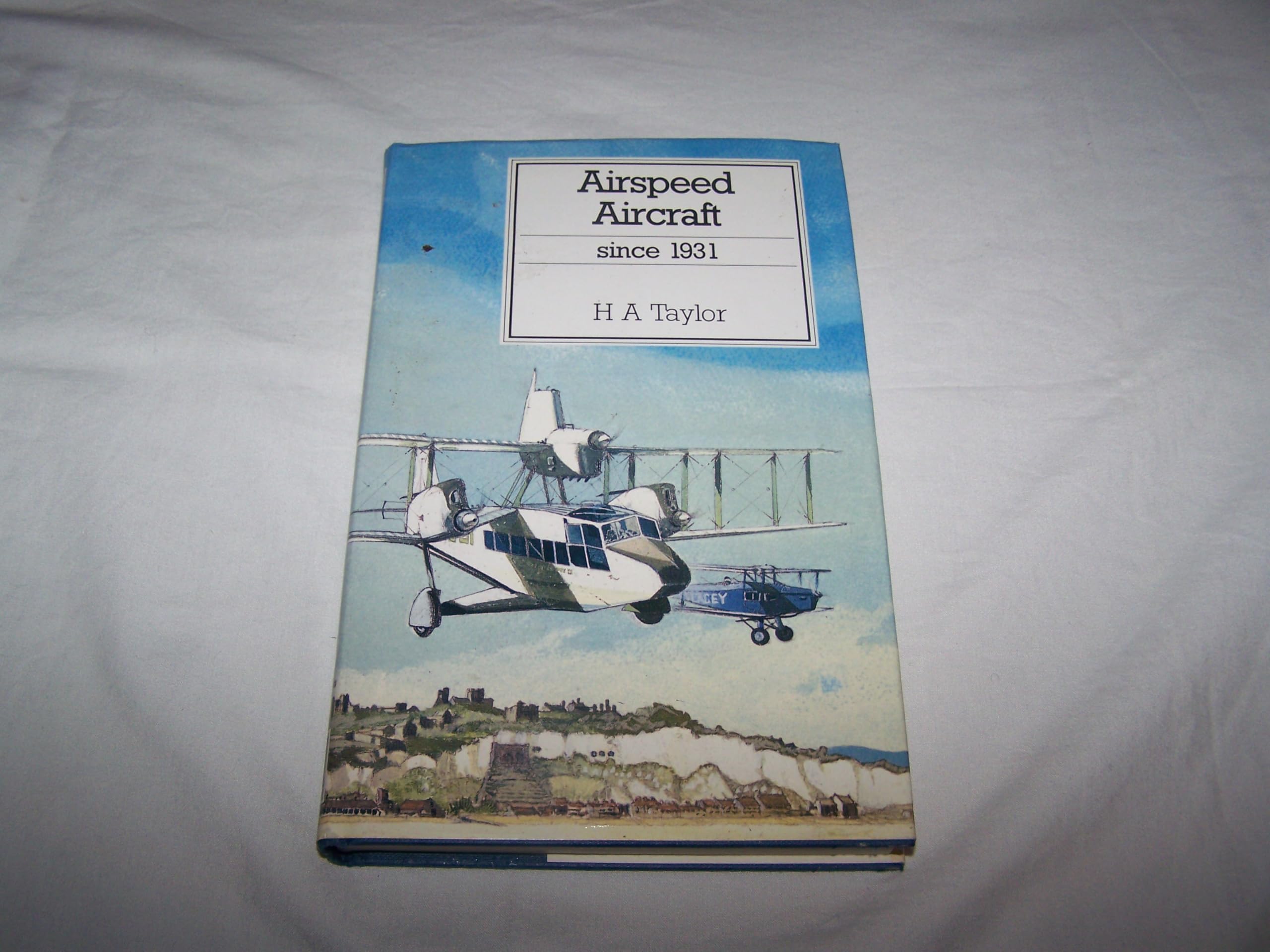 Airspeed Aircraft Since 1931 (Putnam's British aircraft) Leisure, Home & Garden
