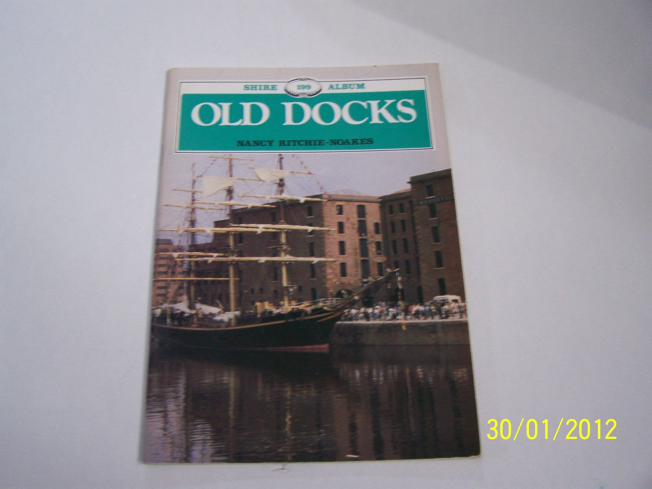 Old Docks (Shire album, Band 199) Architecture