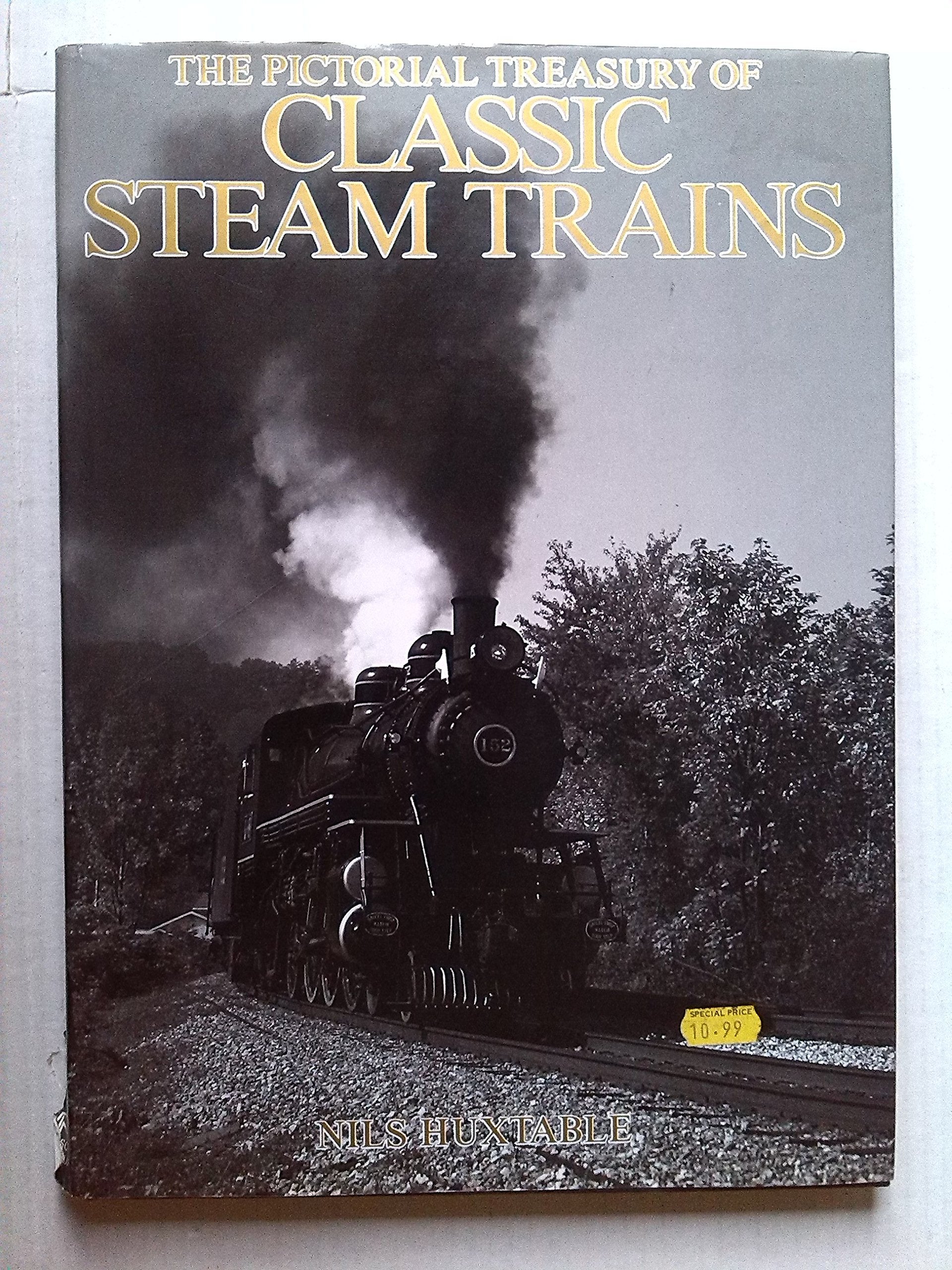A PICTORIAL TREASURY OF CLASSIC STEAM TRAINS. Books