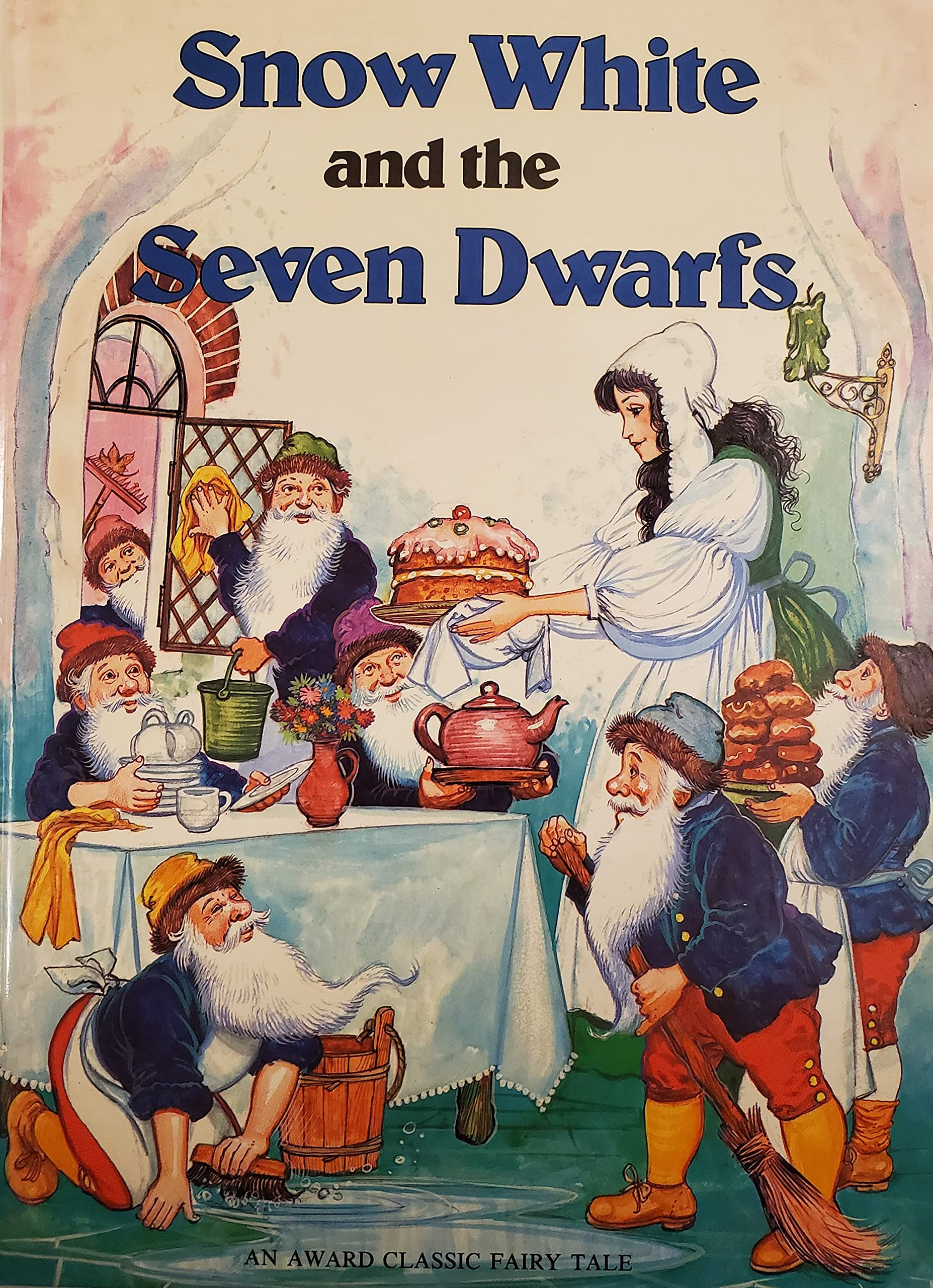 Snow White and the Seven Dwarfs (Classic Fairy Tales) Books