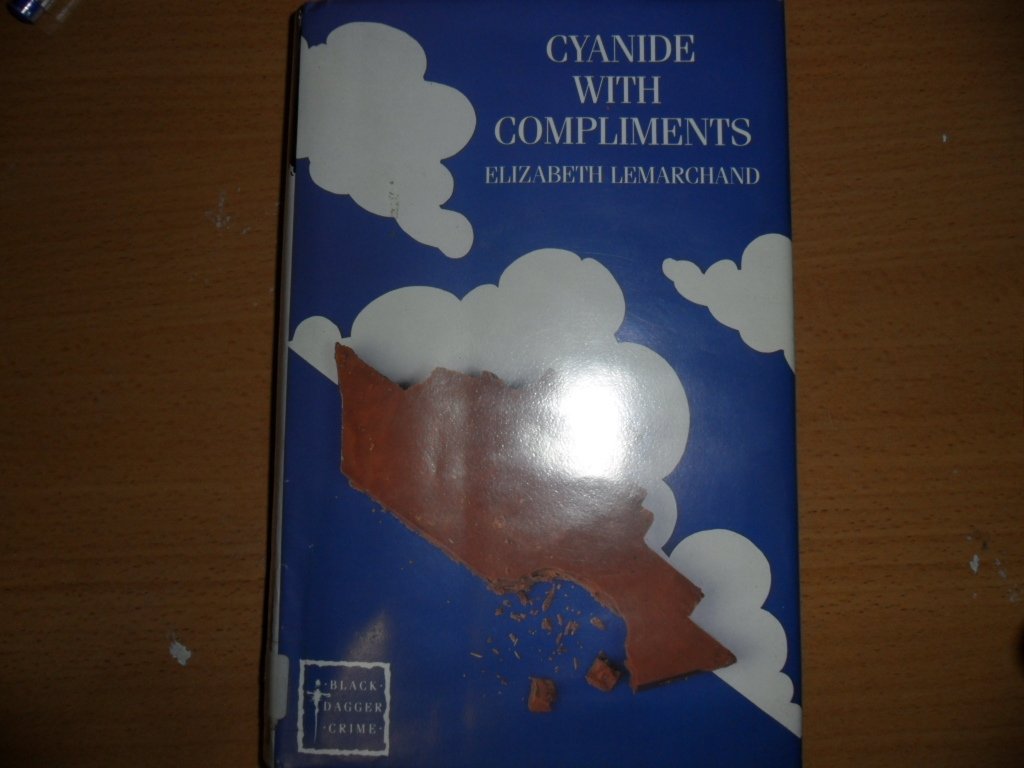 Cyanide With Compliments (Black Dagger Crime Large Print) Contemporary literature