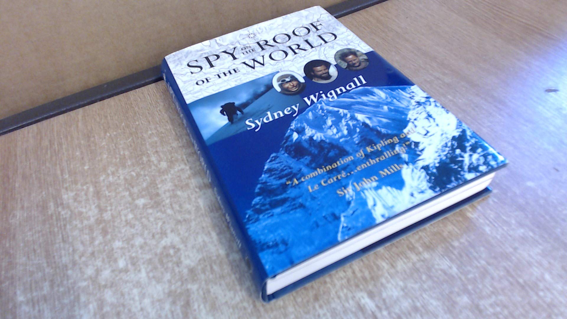 Spy on the Roof of the World book
