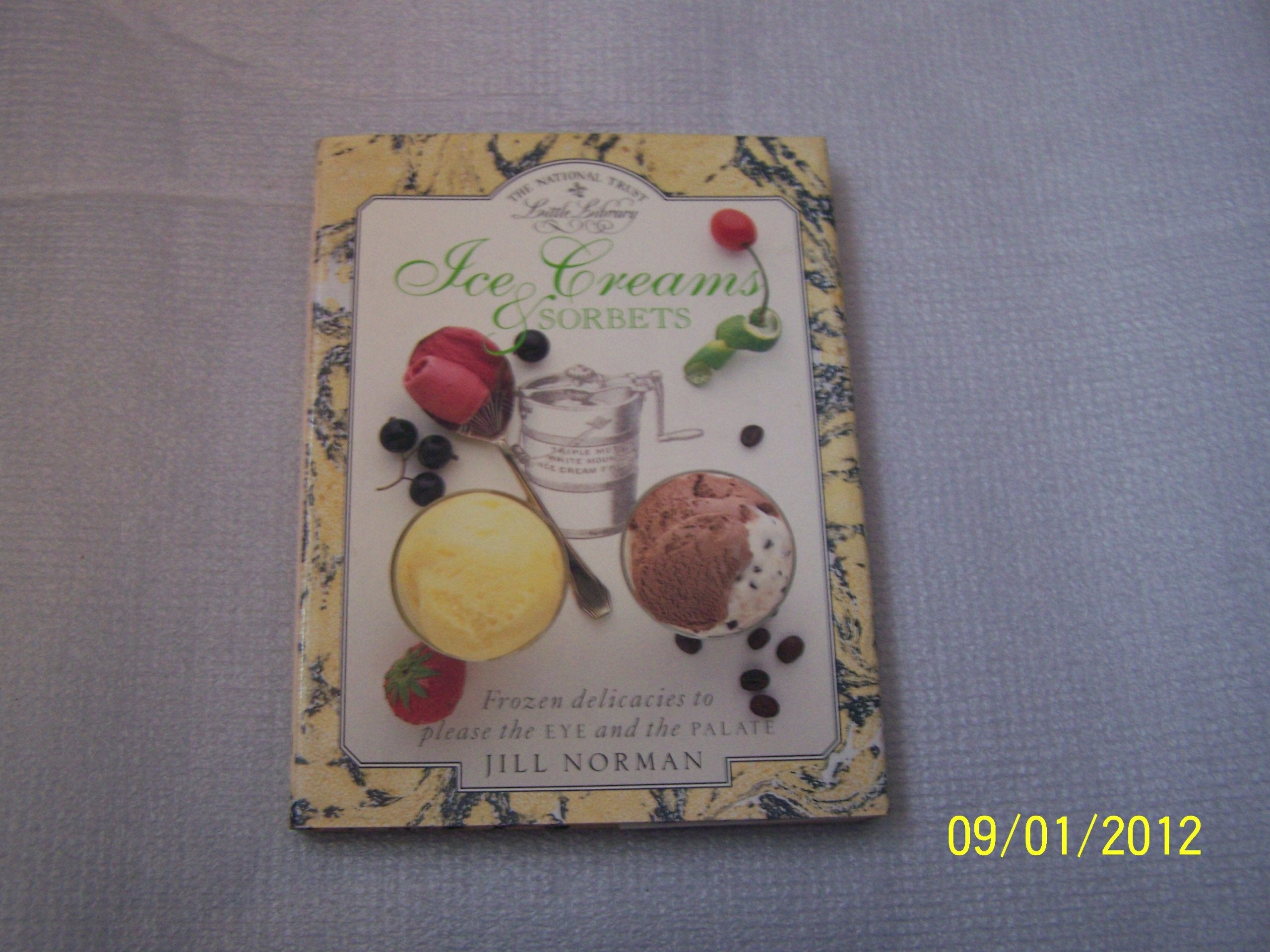 The National Trust Little Library: ICE CREAMS Leisure, Home & Garden