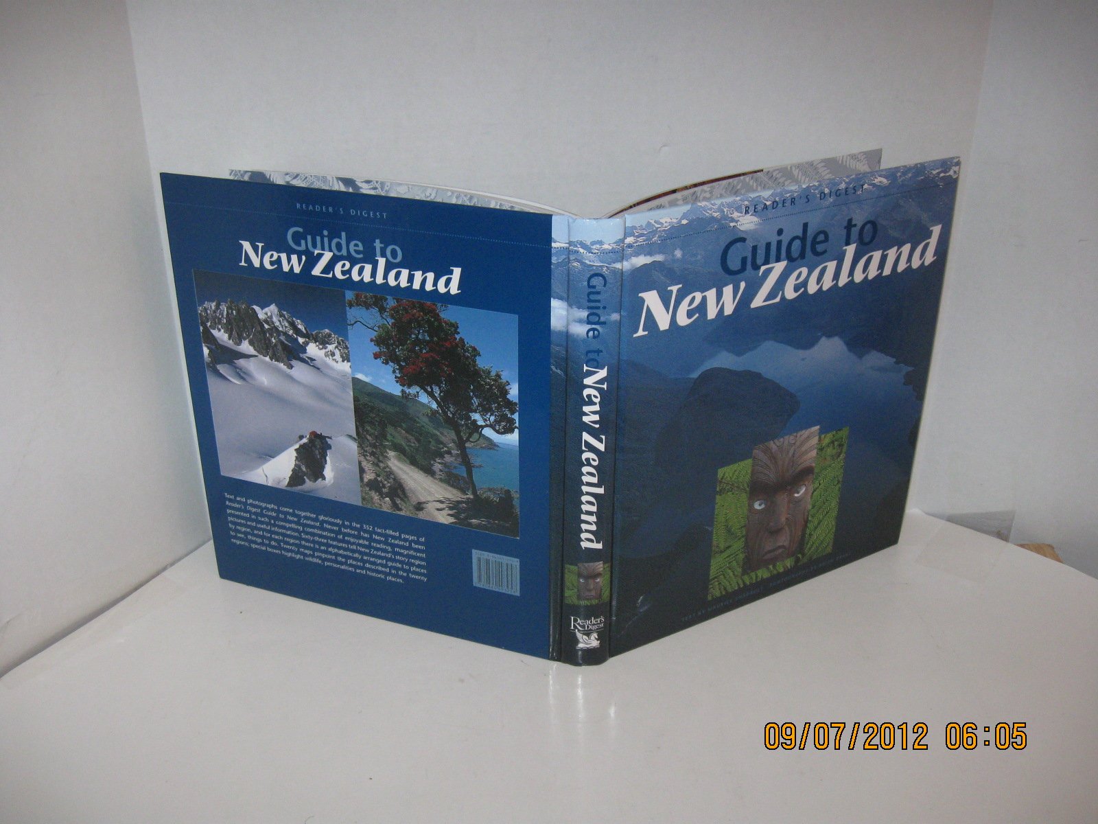 Reader's Digest Guide to New Zealand Books