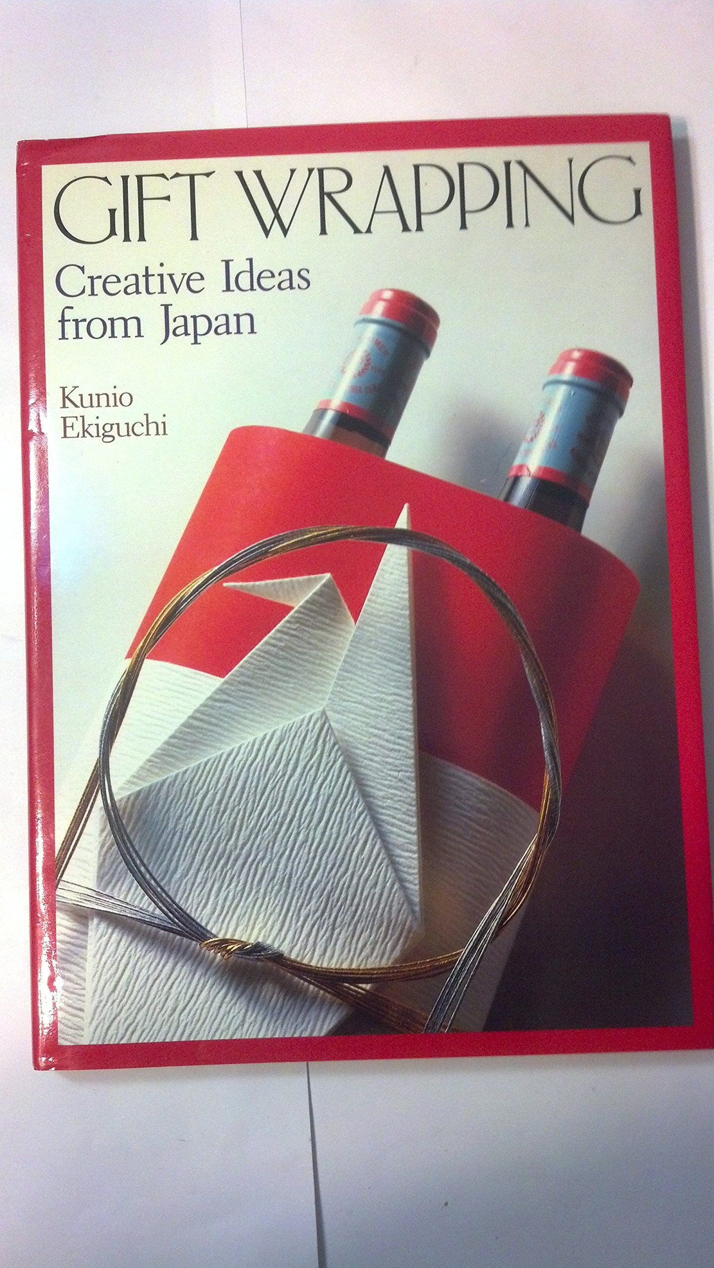 Gift Wrapping: Creative Ideas from Japan Hobbies & Crafts Books
