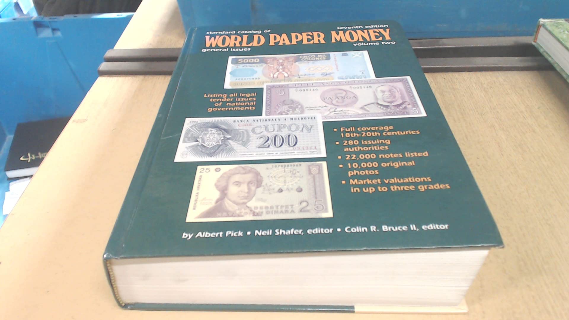 General Issues (v. 2) (Standard Catalog of World Paper Money) Film, Art & Culture
