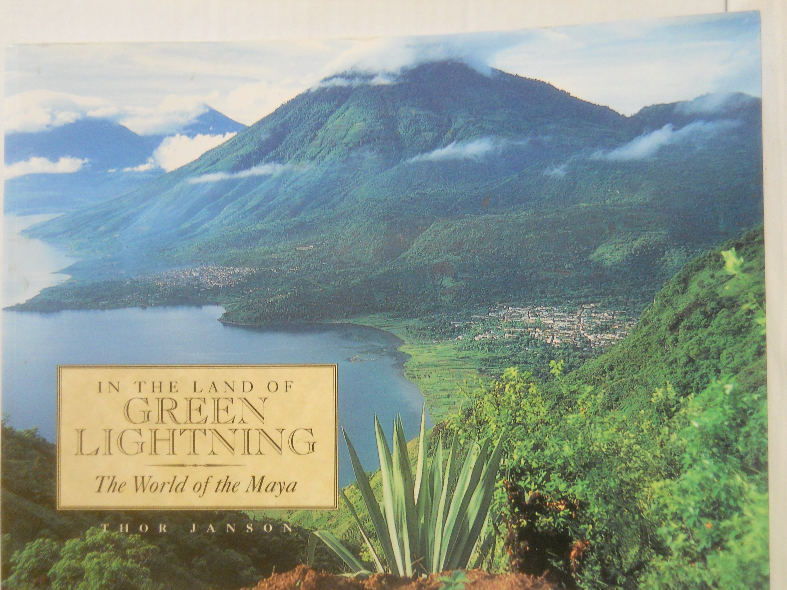 In the Land of Green Lightning: The World of the Maya Social Sciences