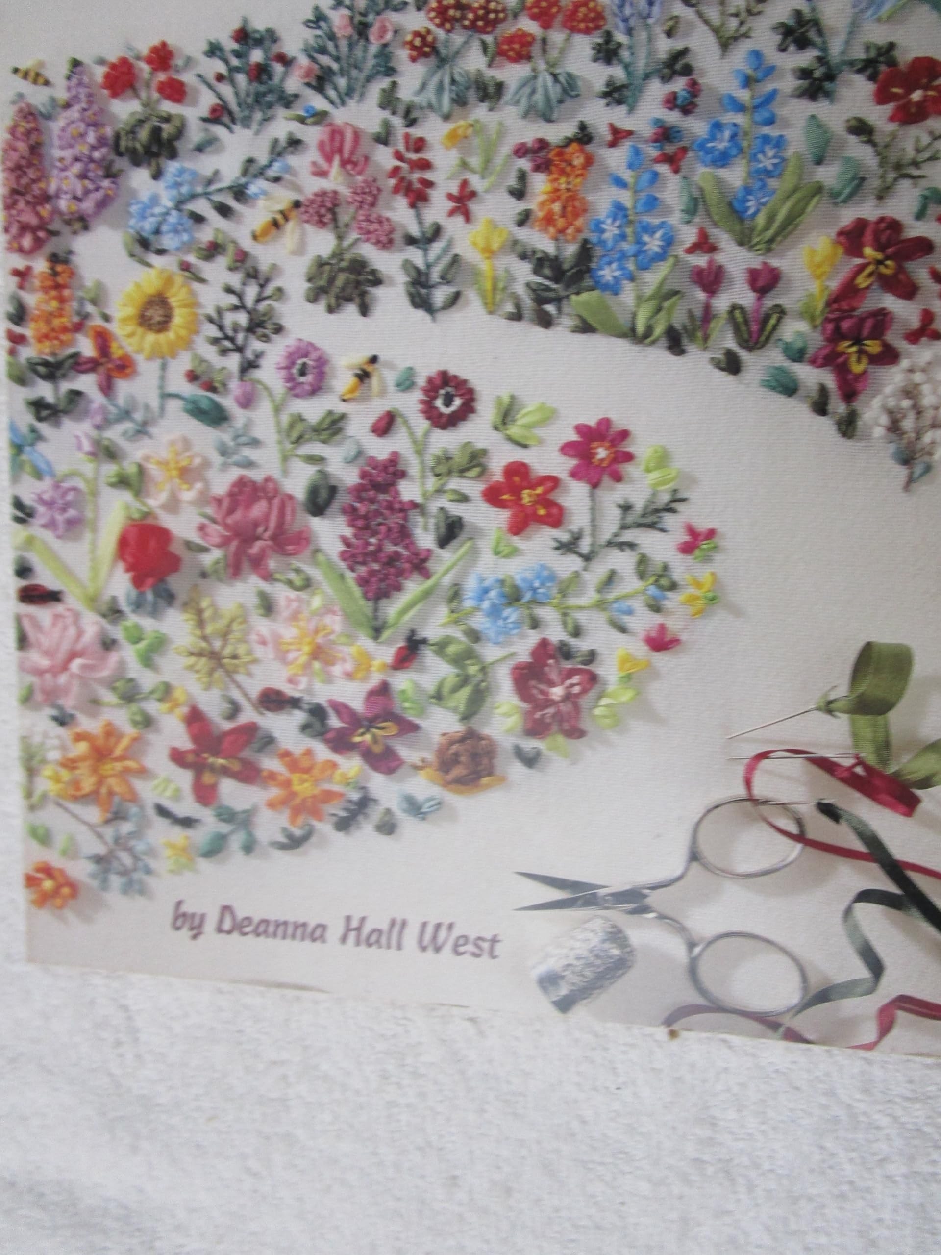 An Encyclopedia of Ribbon Embroidery Flowers: 121 Designs Hobbies & Crafts