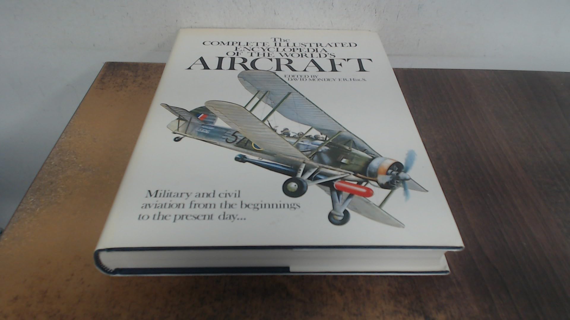 Complete Illustrated Encyclopedia of the World's Aircraft Reference Books