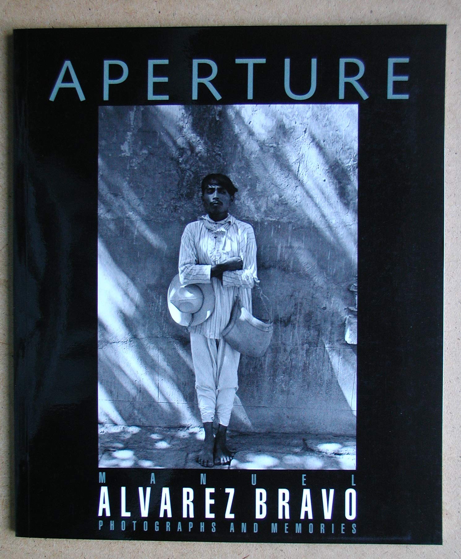 Manuel Alvarez Bravo: Photographs and Memories: Aperture 147 Social Sciences