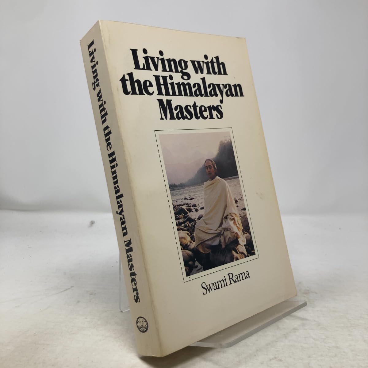 Living With the Himalayan Masters Books