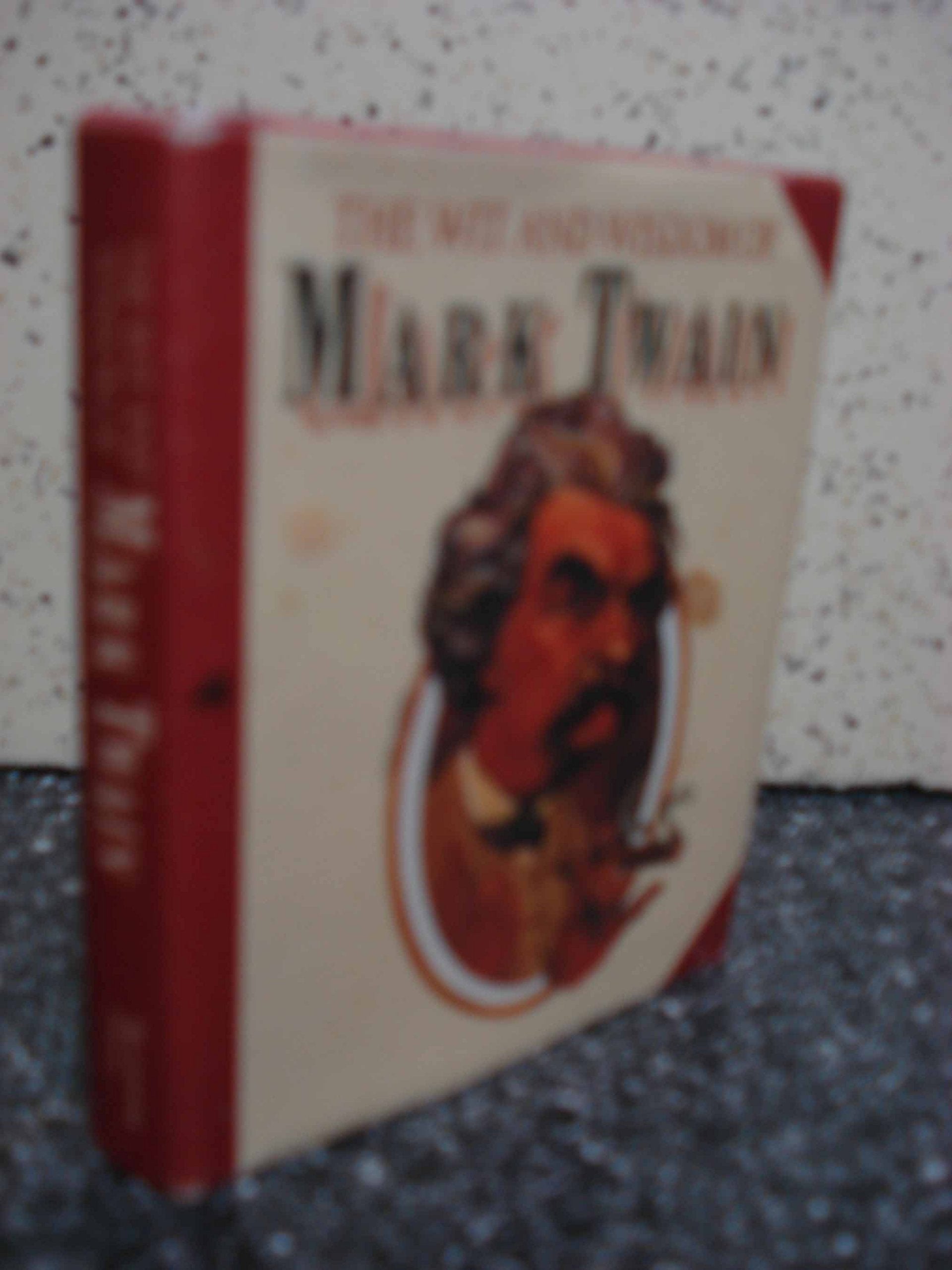 Wit and Wisdom of Mark Twain (Miniature Editions) Classics