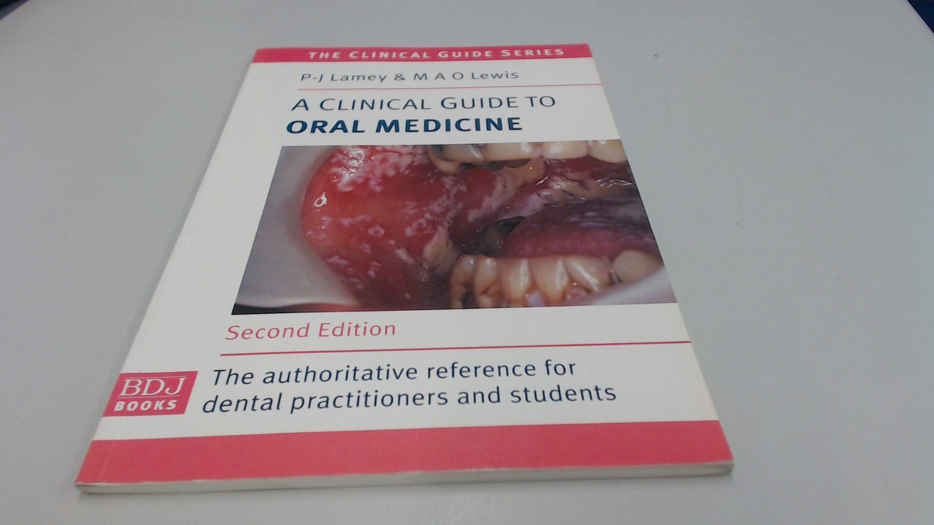 Clinical Guide to Oral Medicine book