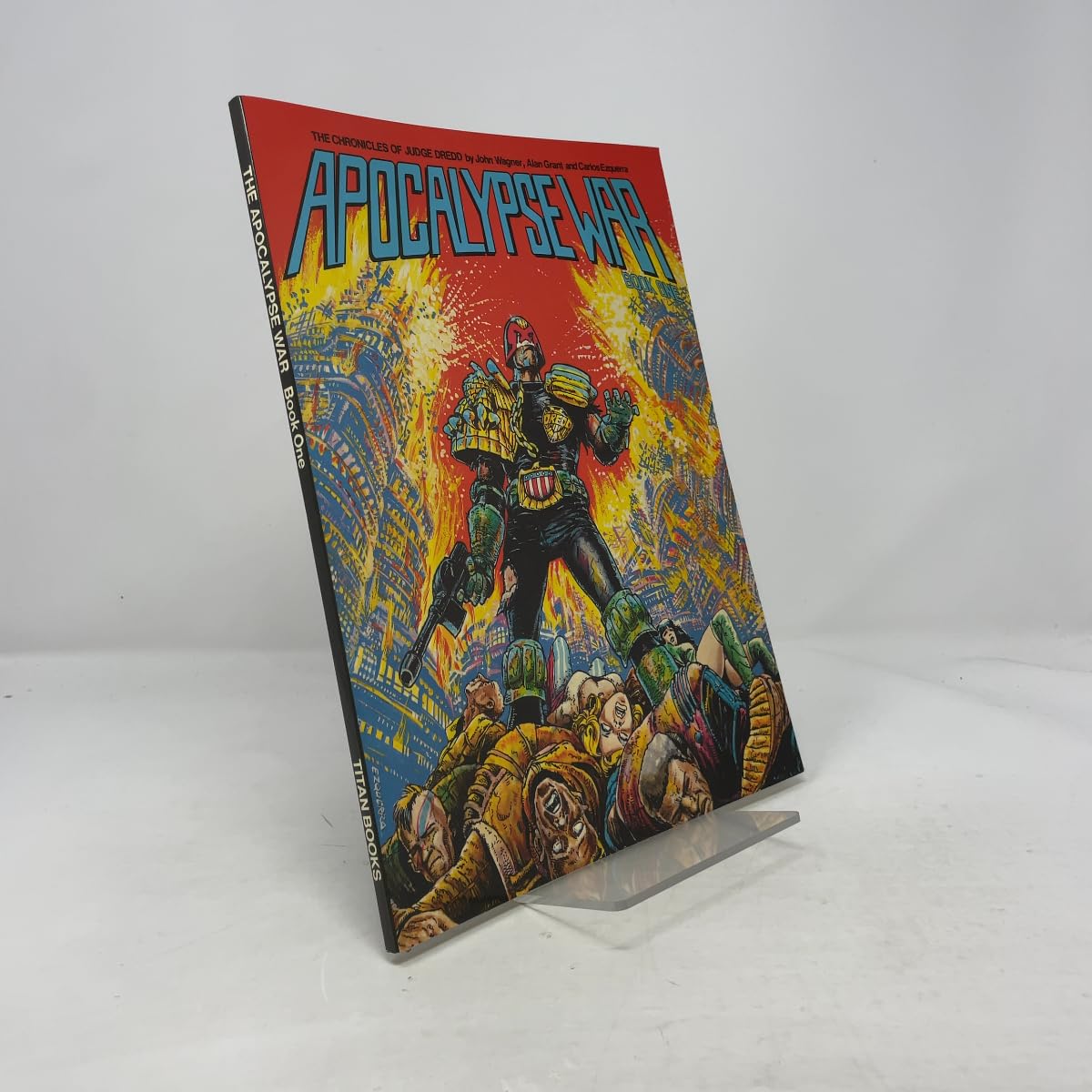 Apocalypse War (Chronicles of Judge Dredd S.) Books