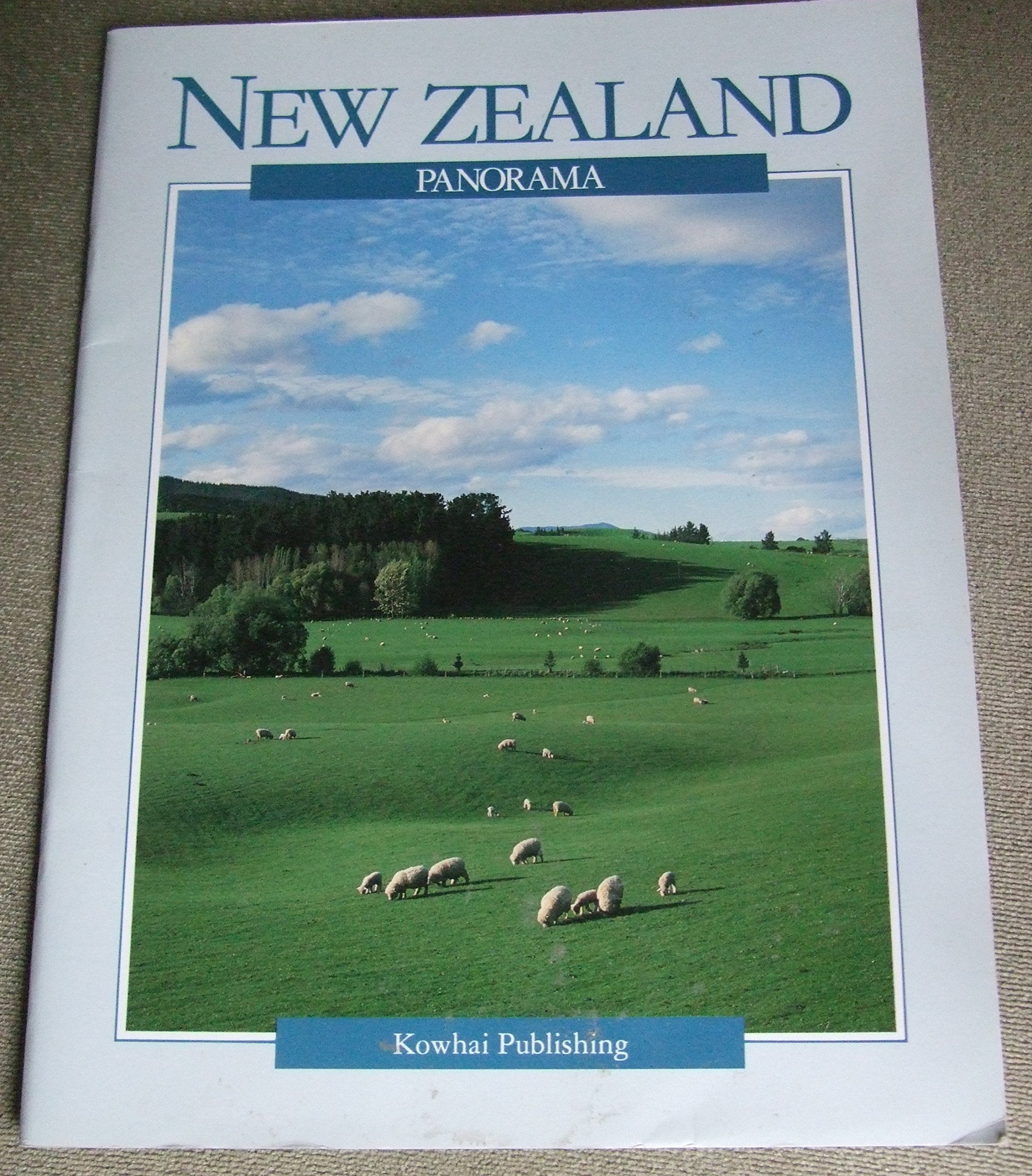 NEW ZEALAND PANORAMA Books