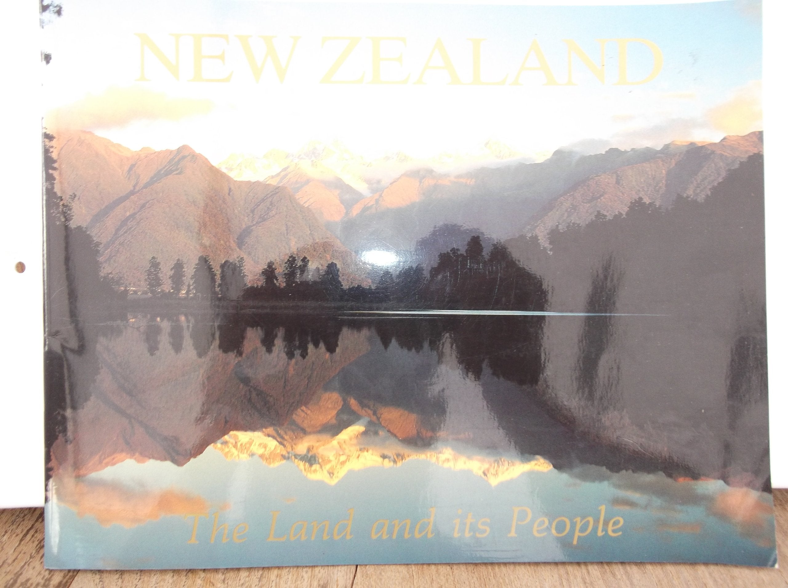 New Zealand - the Land and Its People Travel