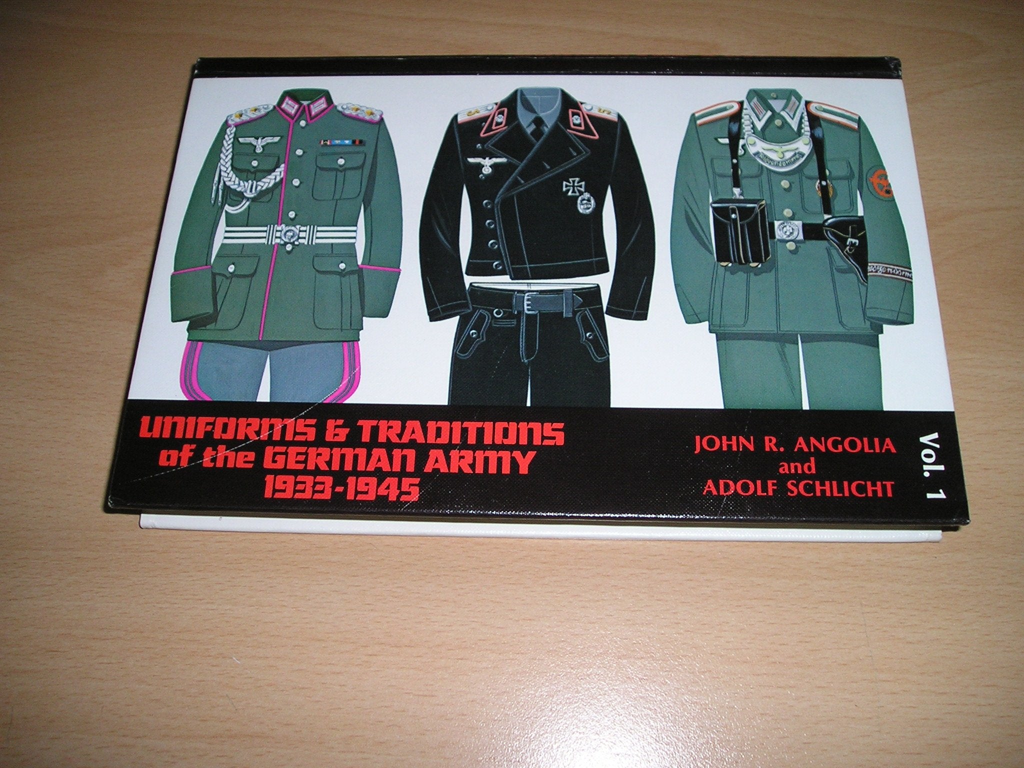 Uniforms & Traditions of the German Army 1933-1945 Social Sciences
