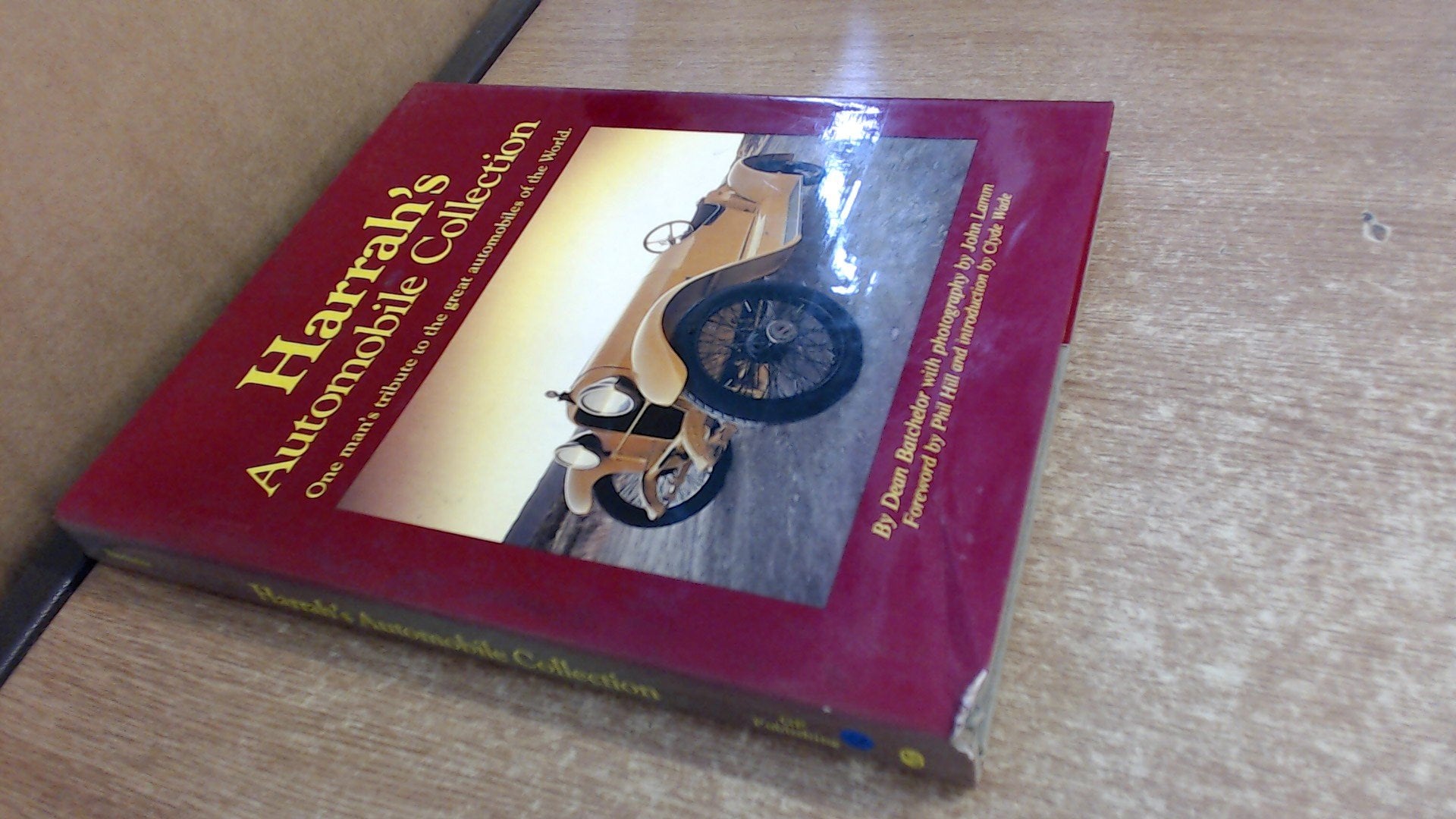 Harrah's Automobile Collection: One man's tribute to the great automobiles of the world Books