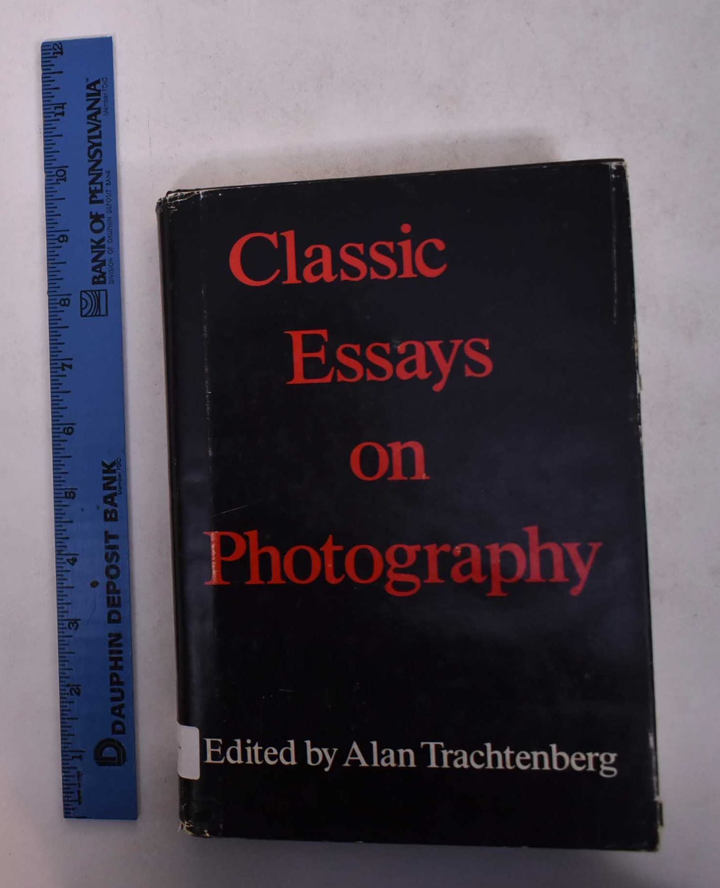 Classic Essays on Photography Photography