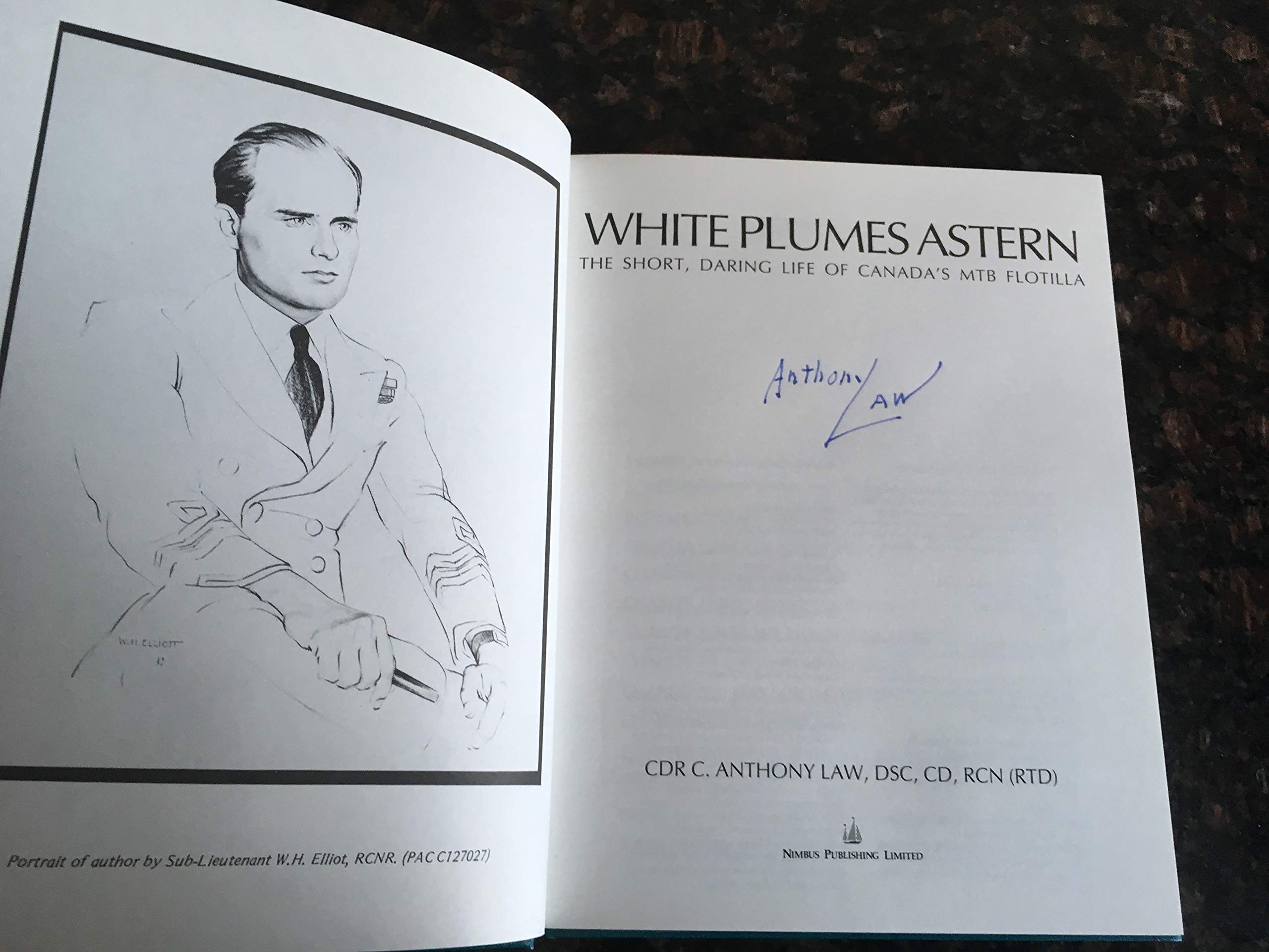 White Plumes Astern: Short Daring Life of Canada's Motor Torpedo Boat Flotilla Contemporary literature