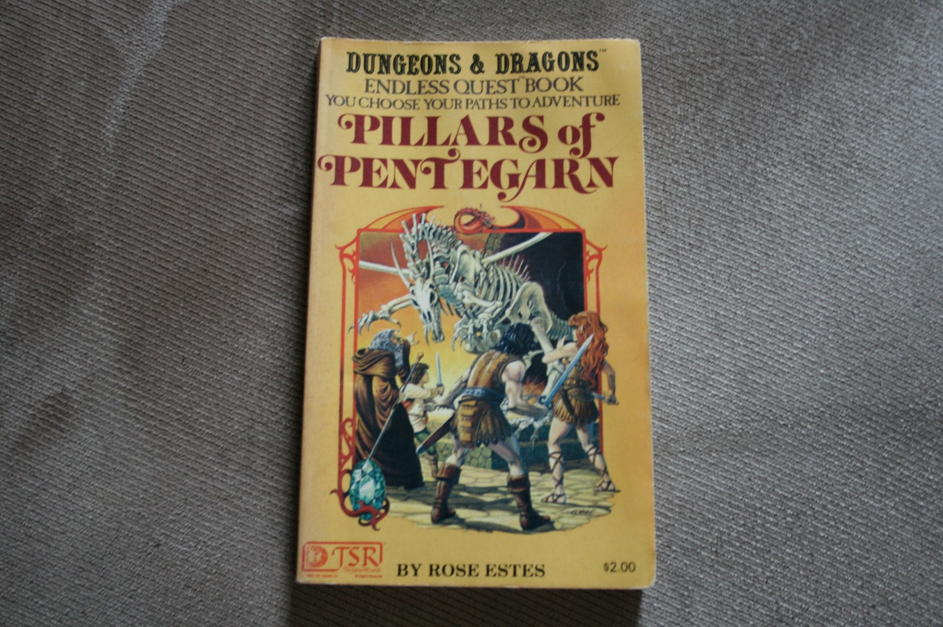Pillars of Pentegarn (An Endless Quest, Book 3 / A Dungeons & Dragons Adventure Book) Fantasy & Sci-Fi