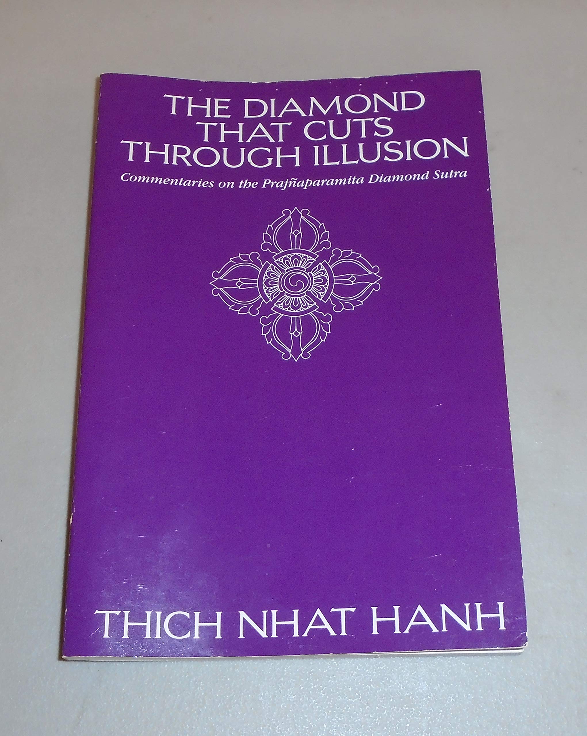 The Diamond That Cuts Through Illusion: Commentaries on the Prajnaparamita Diamond Sutra Religion & Esotericism