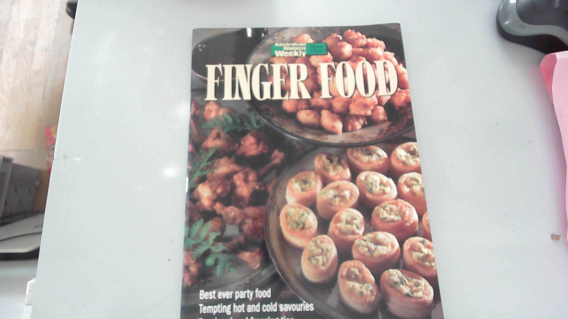 Finger Food ("Australian Women's Weekly" Home Library) Leisure, Home & Garden